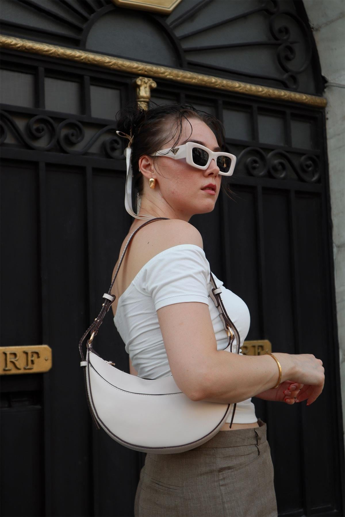Paige Tek Saplı Baget Açık Bej Mat Çanta
