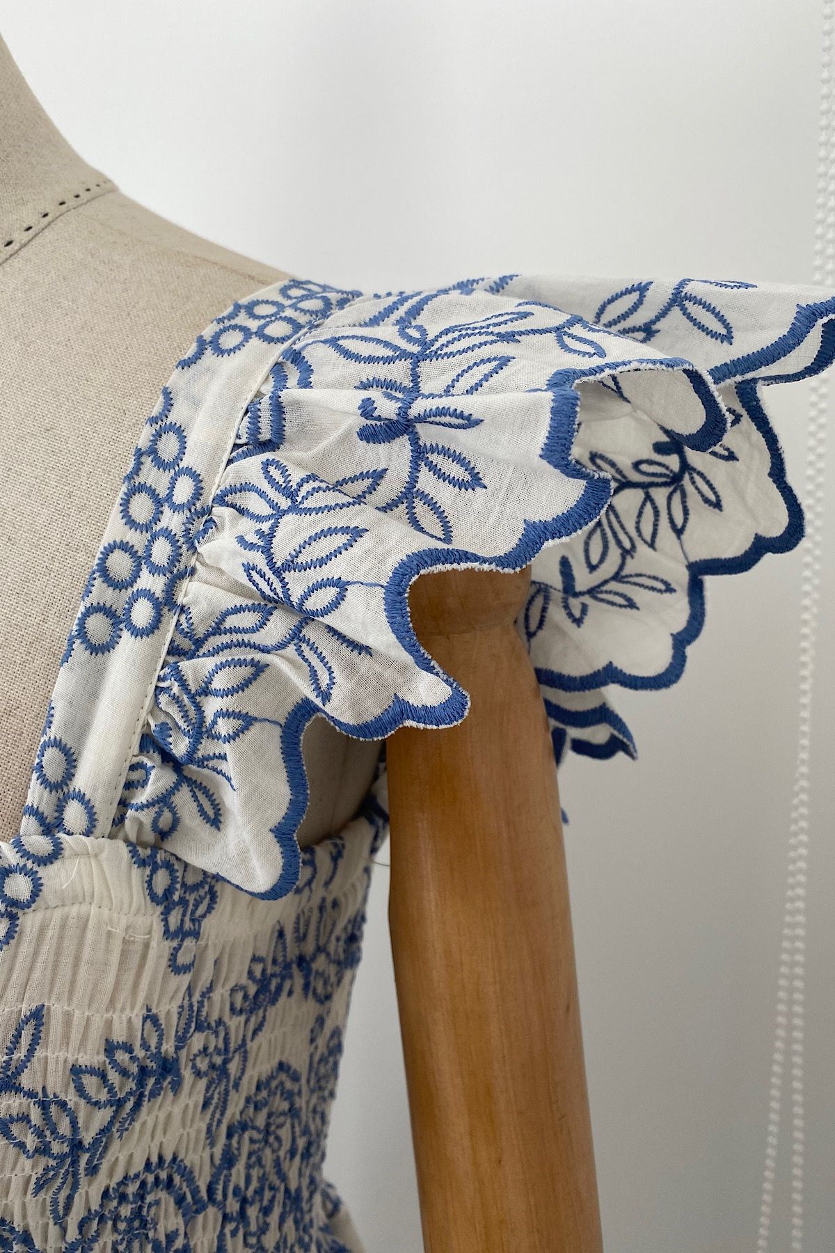 G0259 Nakış Detaylı Gipeli Elbise Desenli
