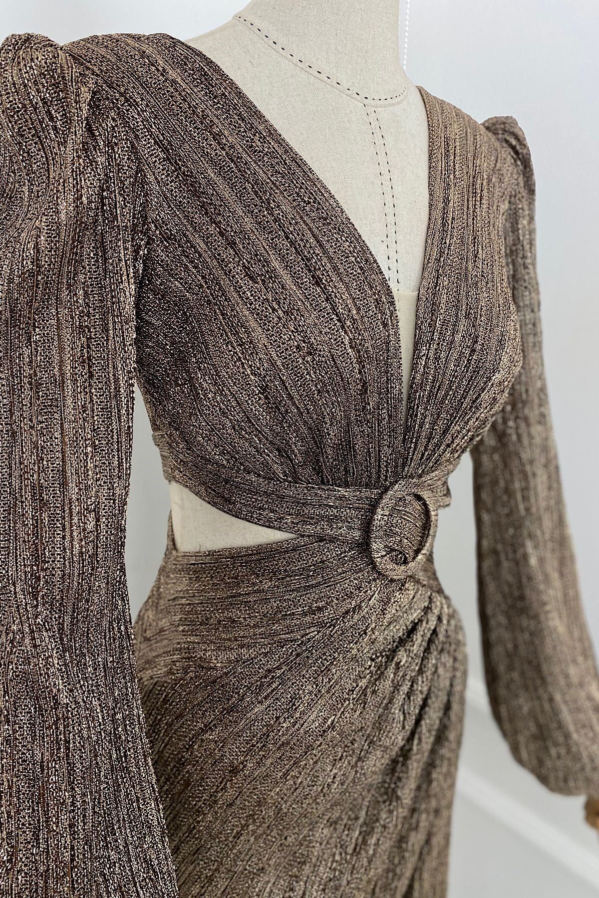 G0337 Bel Detay Tasarım Elbise Bronz