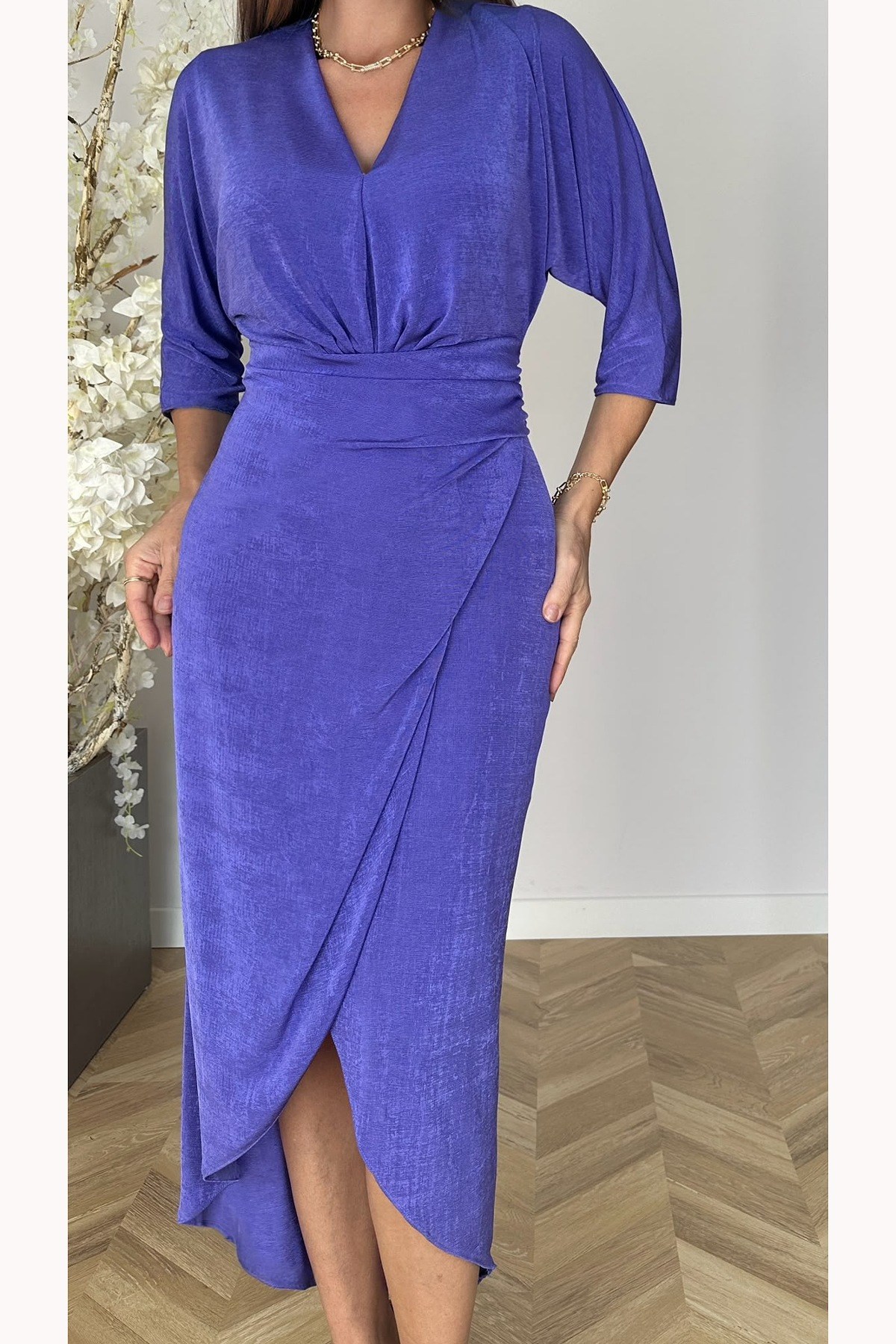 G0526 Drape Detaylı V Yaka Tasarım Elbise Mor