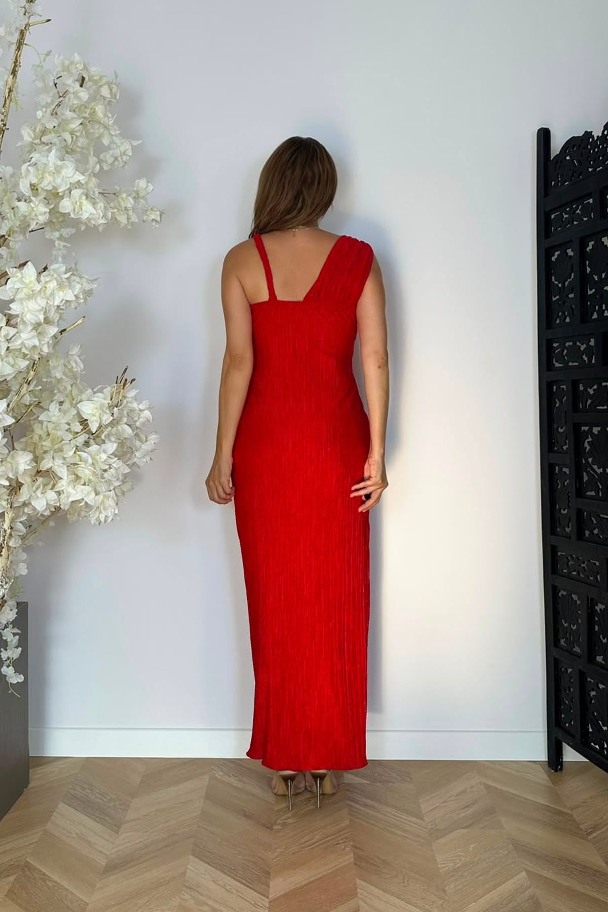 G1782 Drape ve Broş Detaylı Tasarım Elbise Kırmızı