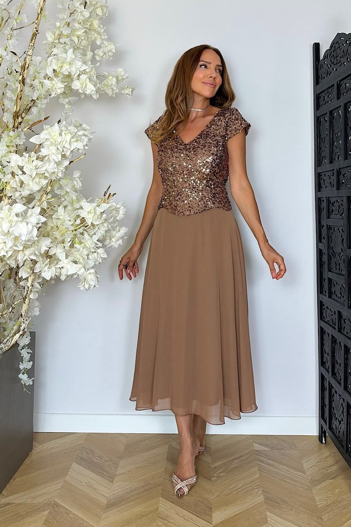 G1946 Payet ve Şifon Detaylı Elbise Bronz