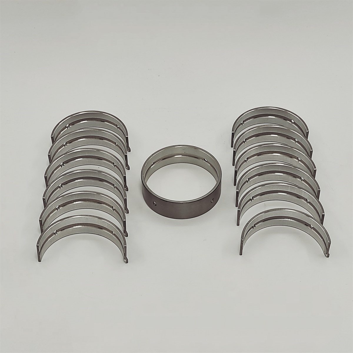 MAIN BEARING SET (0.40) : KUBOTA / D1100 / D1102 / D1302 / D1402 / D1403 / D1703 / D1462 / V1702 / V1902 / V1500 / V1502 / V1512 / V1903 / V2003 / V2203 / F2803 / S2600