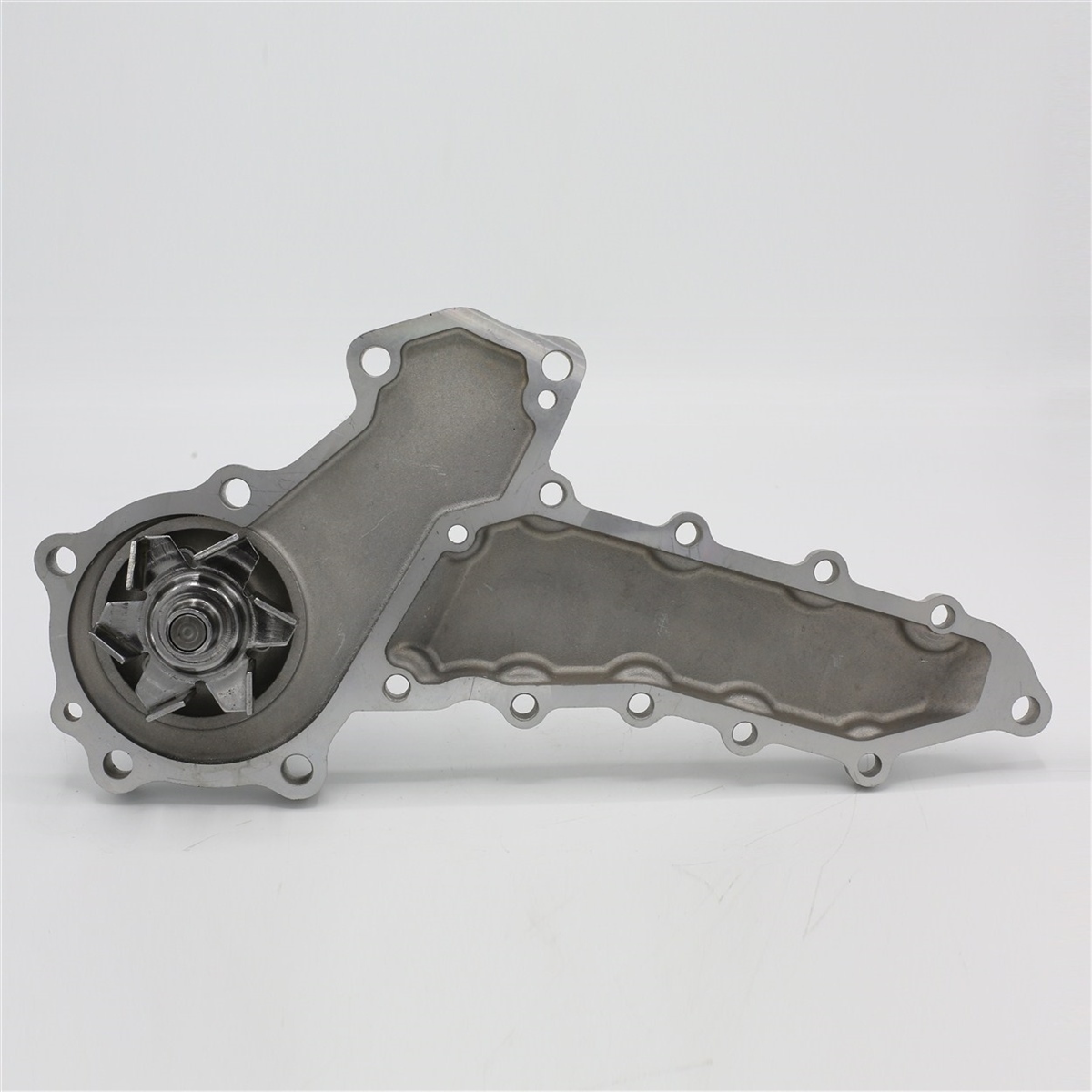 WATER PUMP: KUBOTA / V2403 / REFERENCE NUMBER: 17331-73030