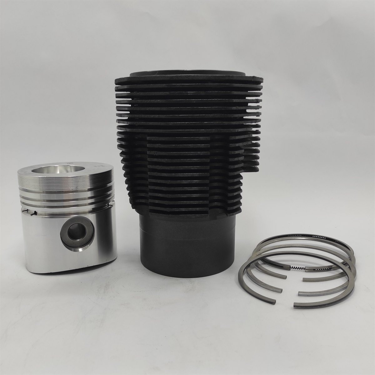 KİT (PİSTON + SEGMAN SETİ + MOTOR GÖMLEĞİ - ÇAP: 105.00 mm): VM / SUN 2105 / SUN 3105 / SUN 4105 / SUN 6105