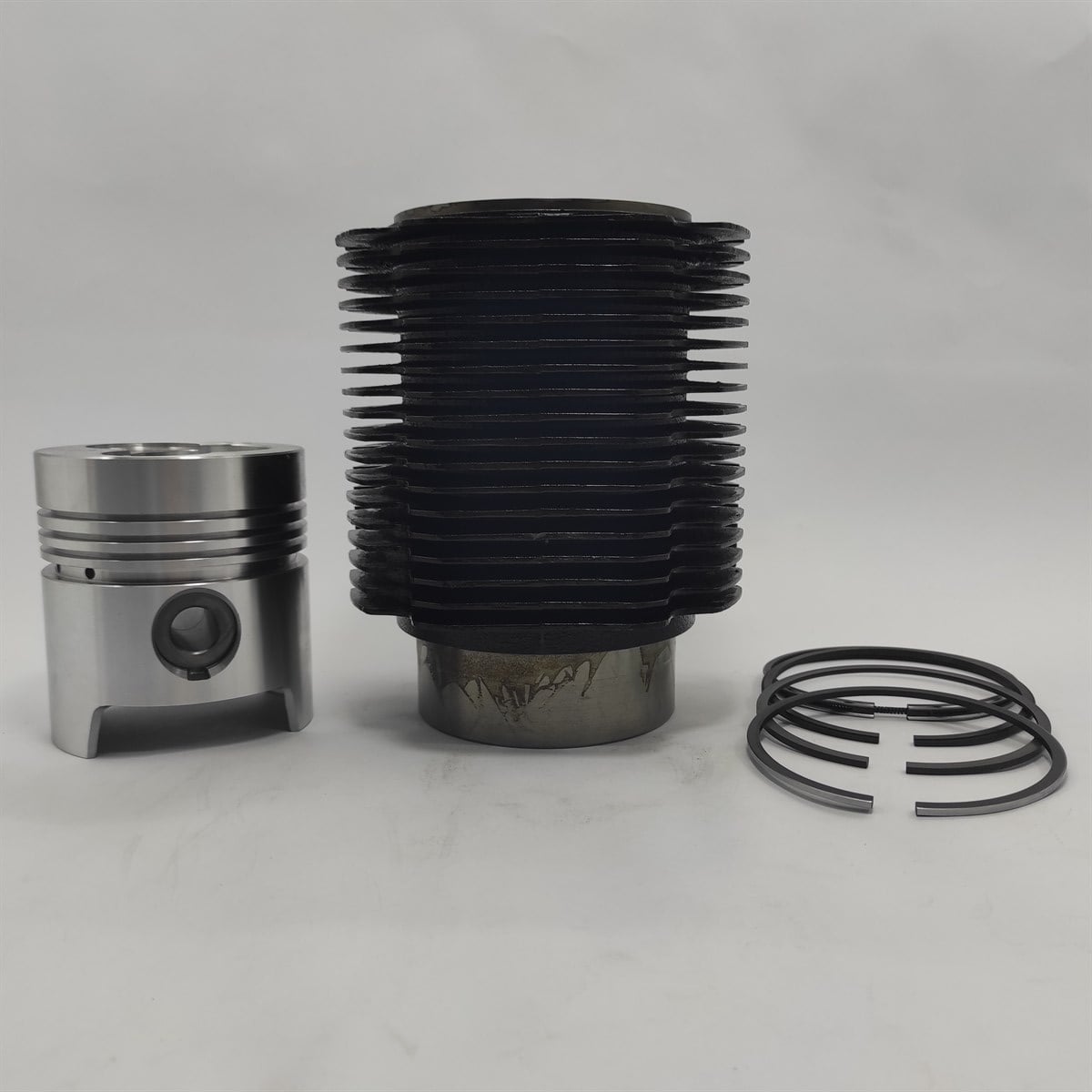 KİT (PİSTON + SEGMAN SETİ + MOTOR GÖMLEĞİ - ÇAP: 96.00 mm): SLANZI / DVA 1500 / DVA 2200 / DVA 2900