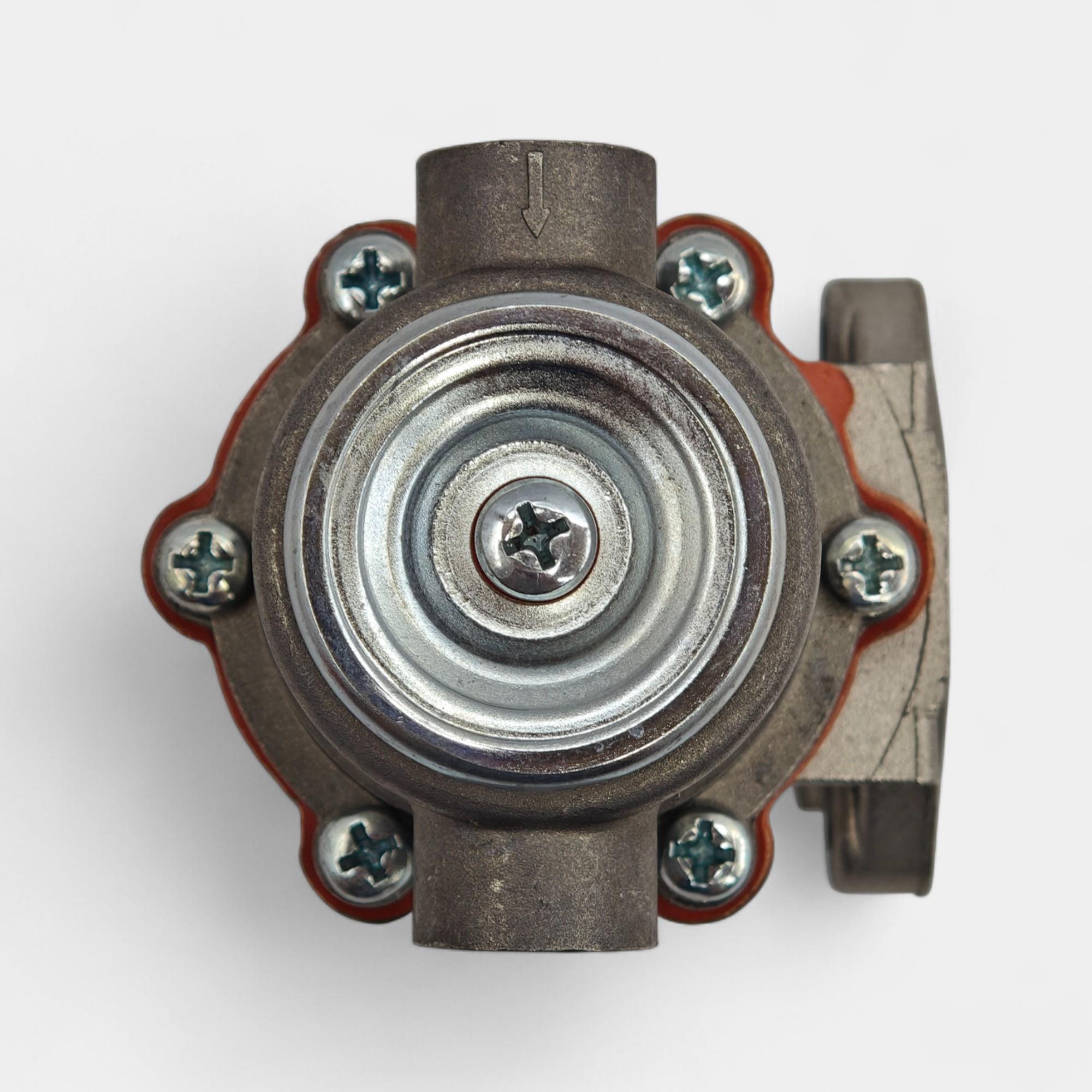 POMPE D'ALIMENTATION: LOMBARDINI / 15LD 315 / 15LD 350 / RÉFÉRENCE NOMBRE: 6585 095