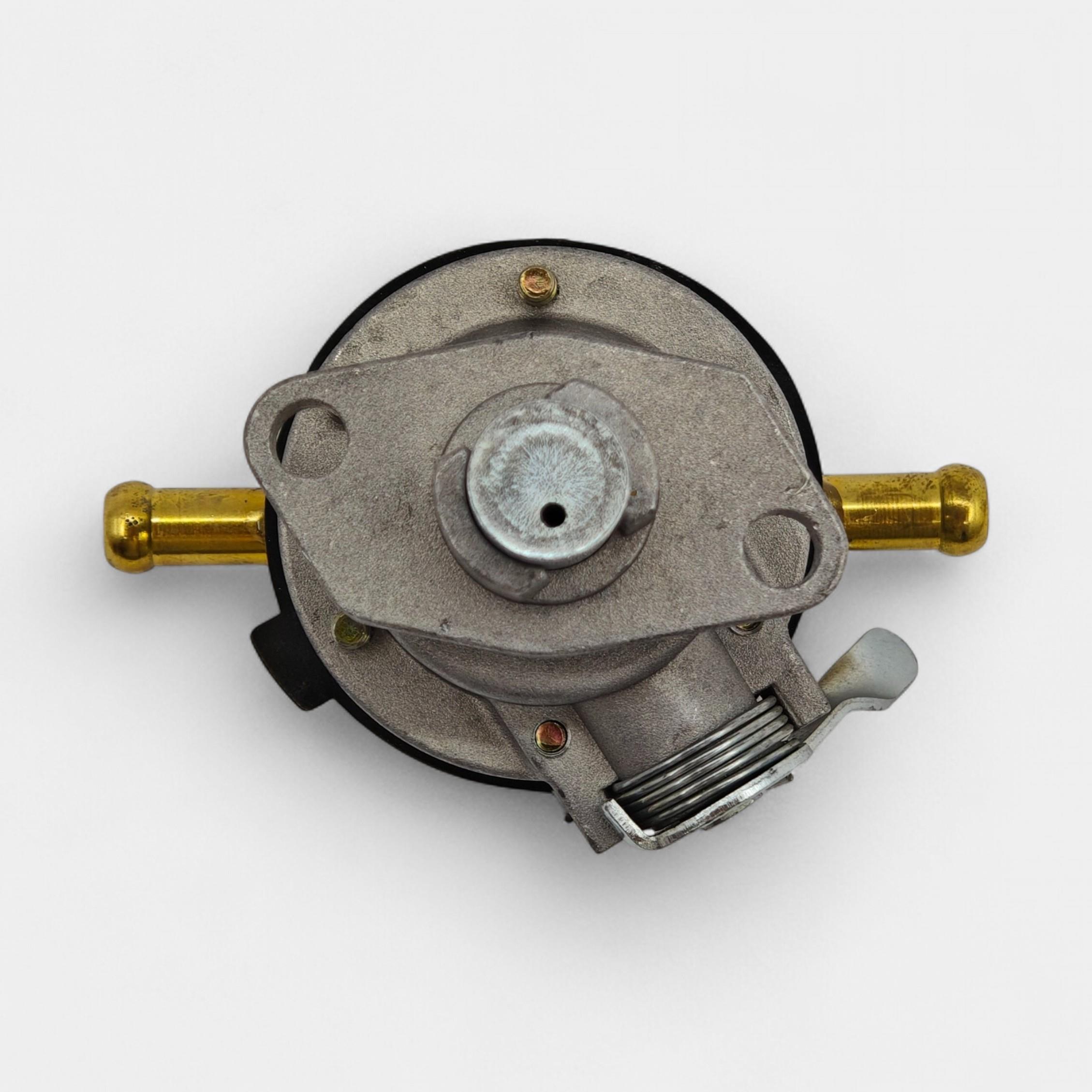 НАСОС ПОДАЧИ ТОПЛИВА: YANMAR / 3TNV70 / 3TNV76 / 3TNE78 / 3TNE84 / 3TNE88 / 4TNE84 / 4TNE88 / СПРАВОЧНЫЙ  НОМЕР: 129100-52100