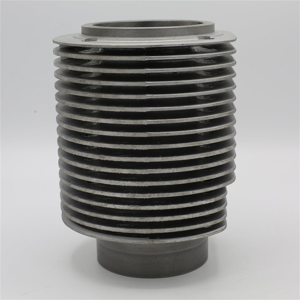 CYLINDER LINER: HATZ / E85 / REFERENCE NUMBER: 030 336 02