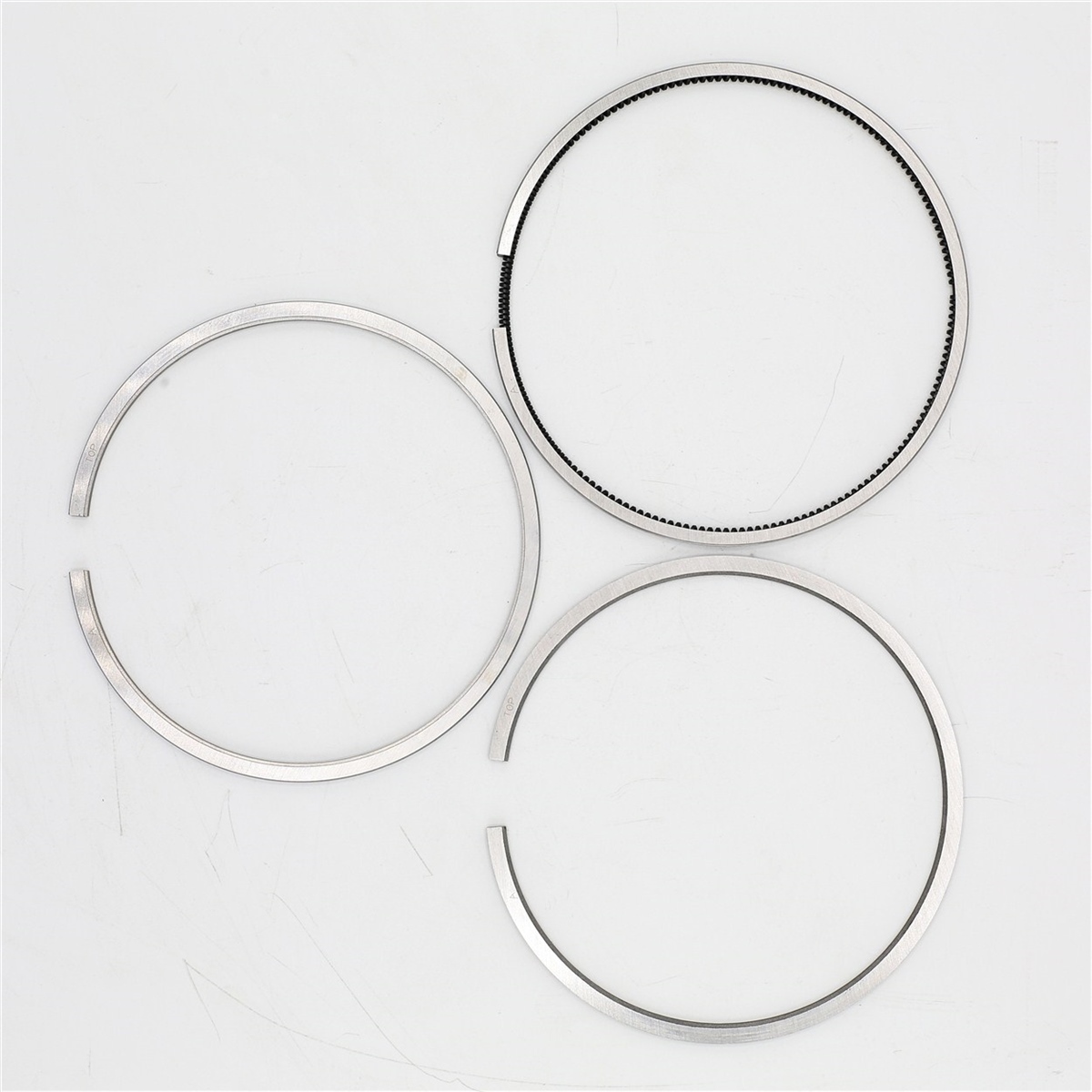 PISTON RING SET (STD - DIAMETER: 105.00 mm) : SAME / LAMBORGHINI / 1000.3 A / 1000.3 A5 / 1000.4 A / 1000.4 A1 / 1000.4 A4 / 1000.6 A / 1000.6 A1 / 1000.3 W / 1000.4 W / 1000.6 W / REFERENCE NUMBER: 0.086.0052.6/10