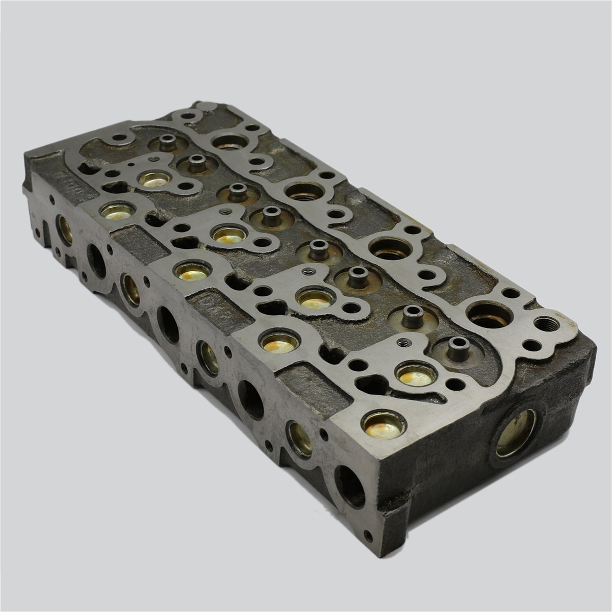 CYLINDER HEAD: KUBOTA / V1702 / REFERENCE NUMBER: 15422-03044