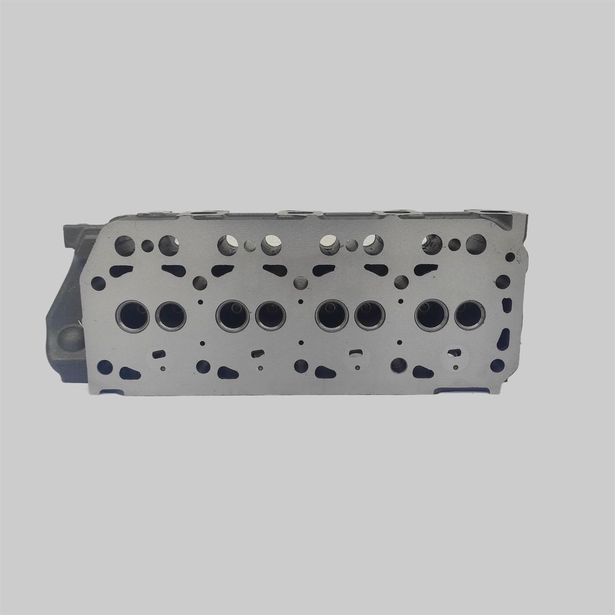 CYLINDER HEAD: MITSUBISHI / K4D