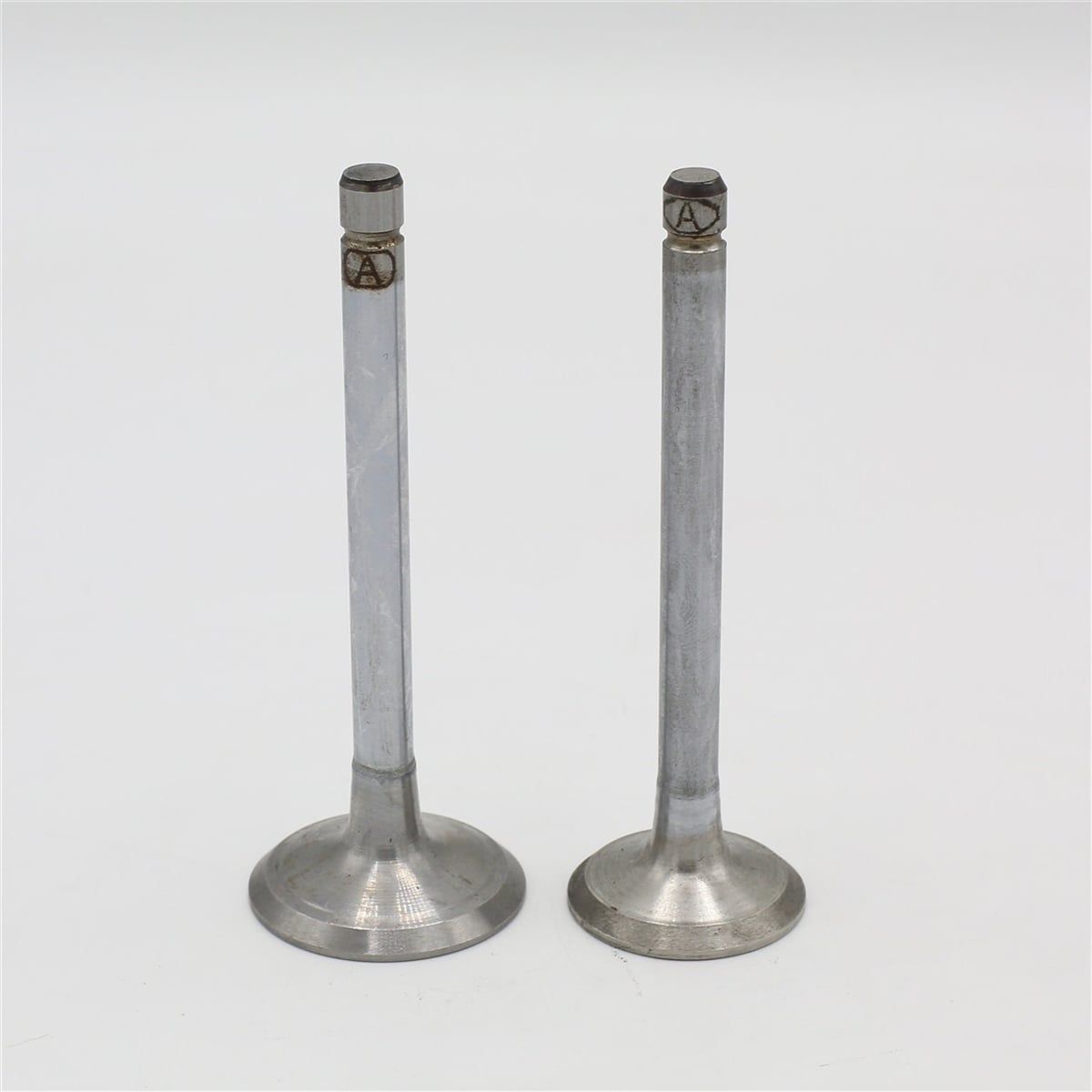 ENGINE VALVE SET (In+Ex) : KUBOTA / V2003 / V2403 / REFERENCE NUMBER: 1G896-13110 + 1G896-13120