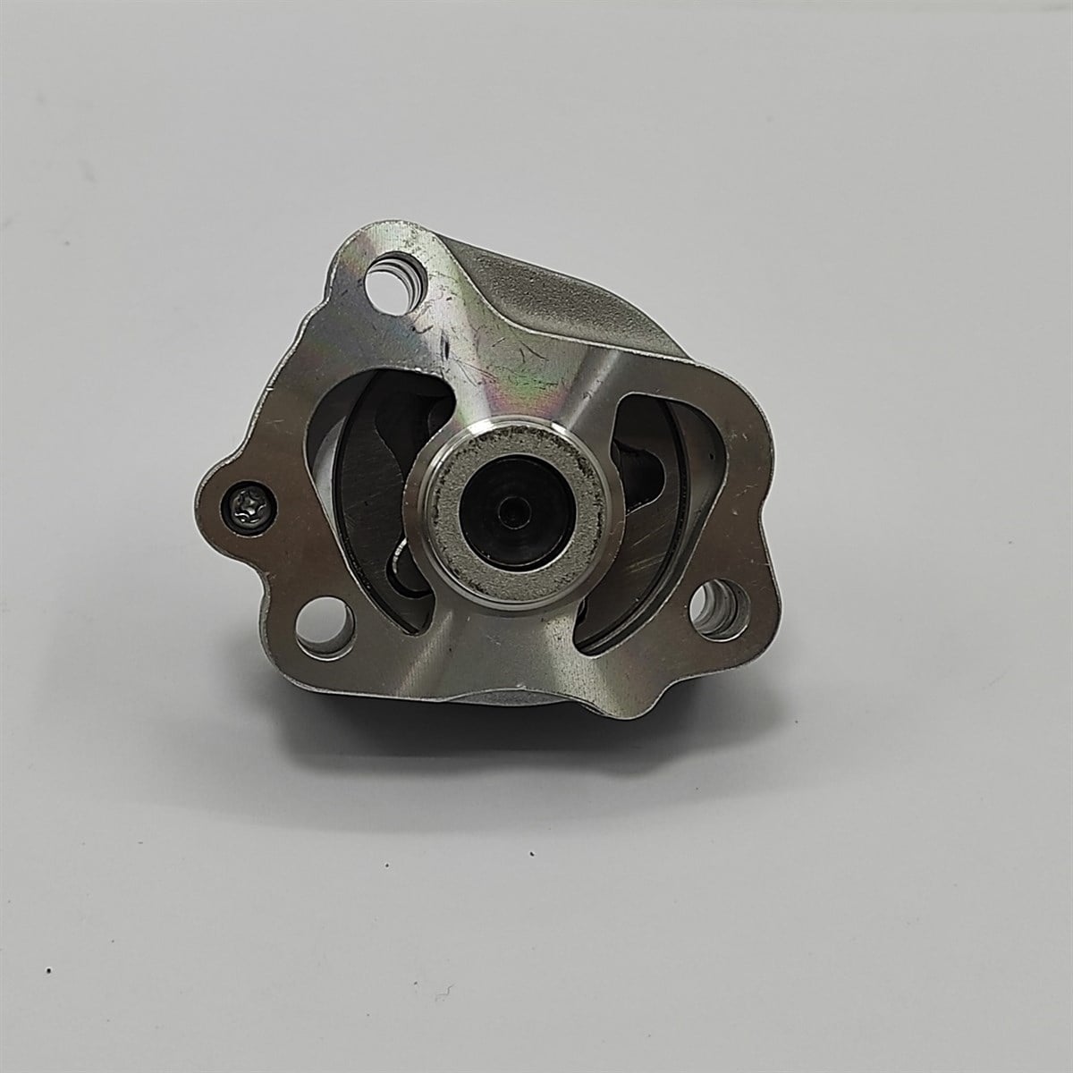 OIL PUMP: KUBOTA / Z482 / D722 / REFERENCE NUMBER: 16851-35012