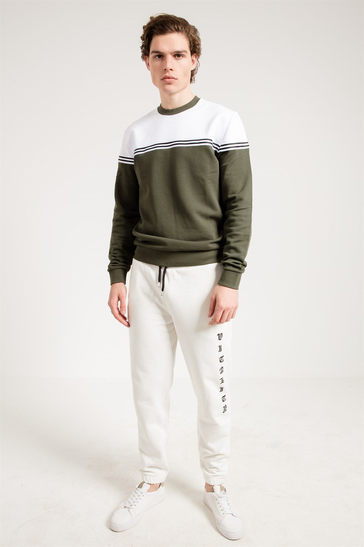 Printed Oversized Jogger in White