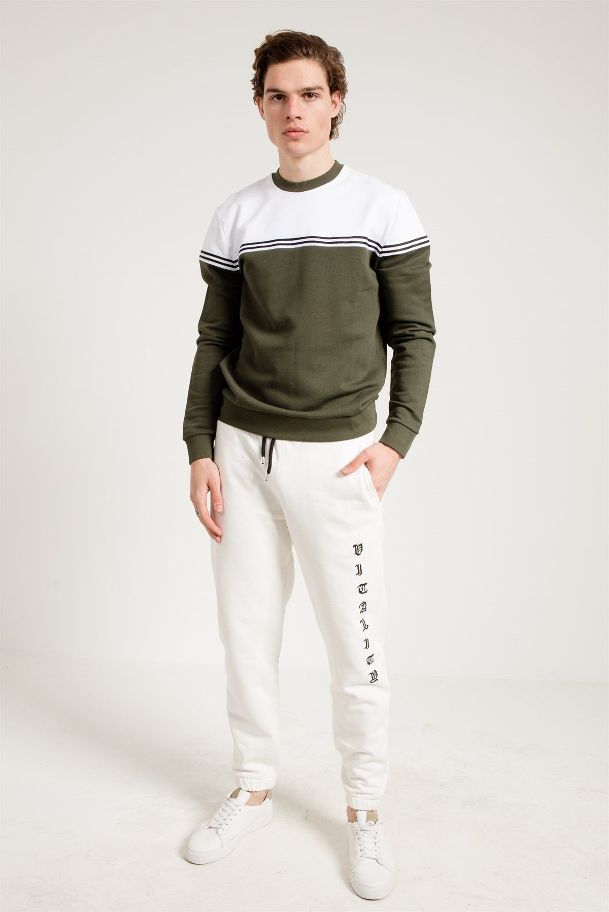 Printed Oversized Jogger in White