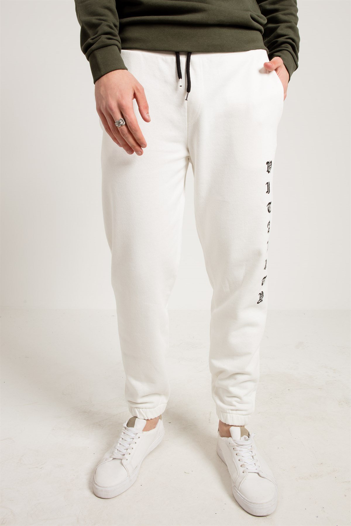 Printed Oversized Jogger in White
