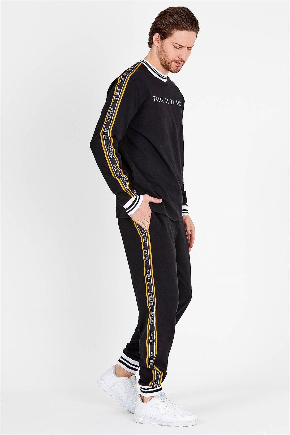 Printed Sweatshirt in Black with Colorful Shoulder Tape