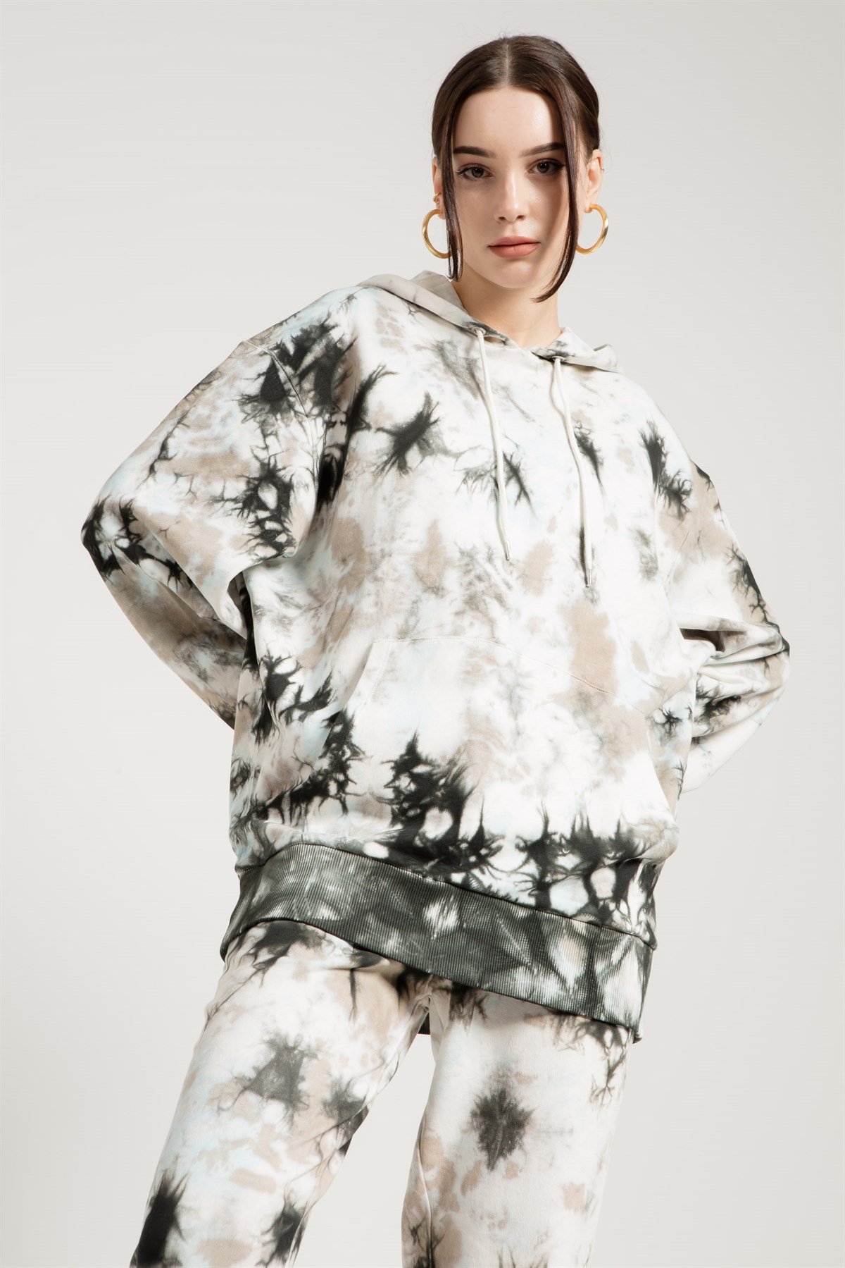 Batik Yıkamalı Gri Oversize Kapüşonlu Sweatshirt