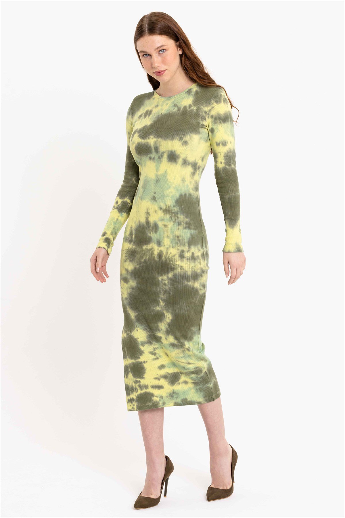 Batik Yıkamalı Yırtmaçlı Sarı Örme Elbise