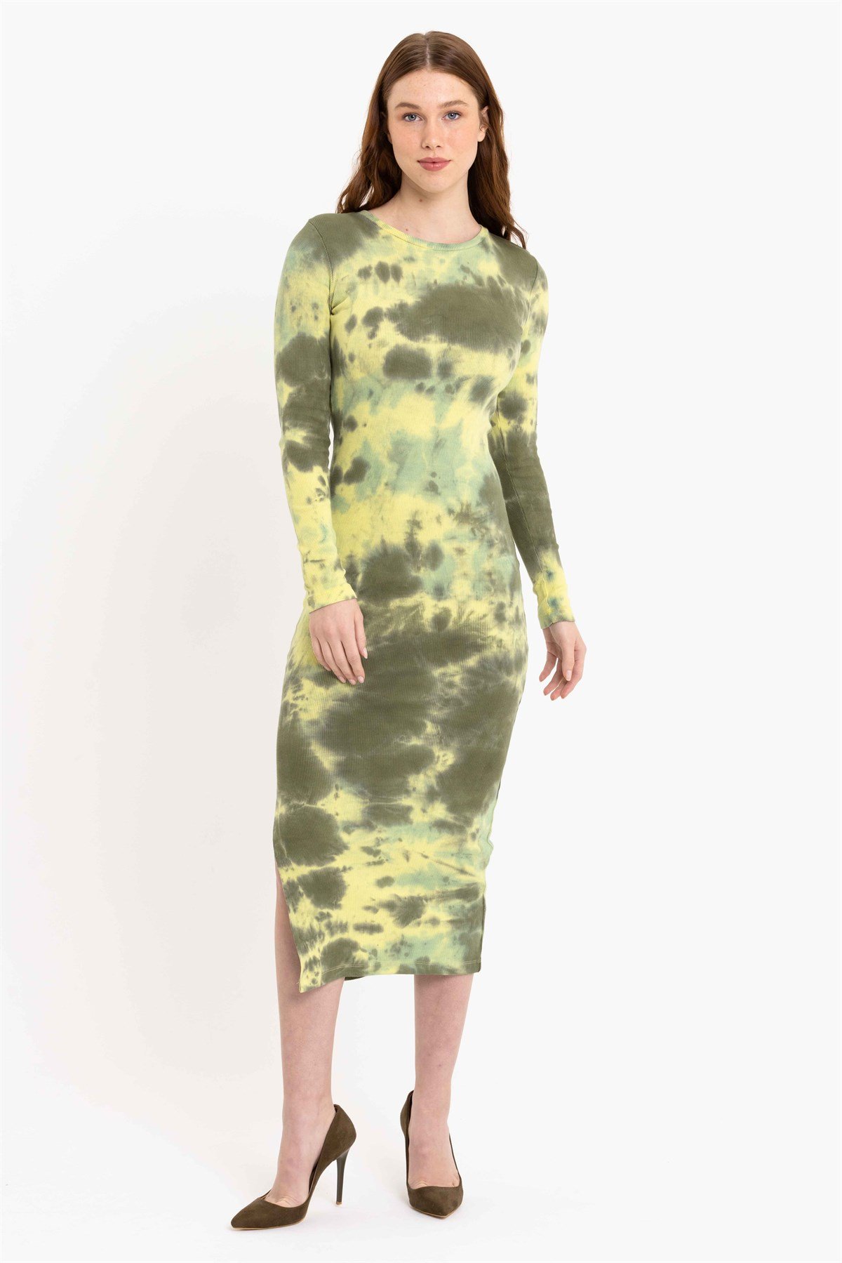 Batik Yıkamalı Yırtmaçlı Sarı Örme Elbise