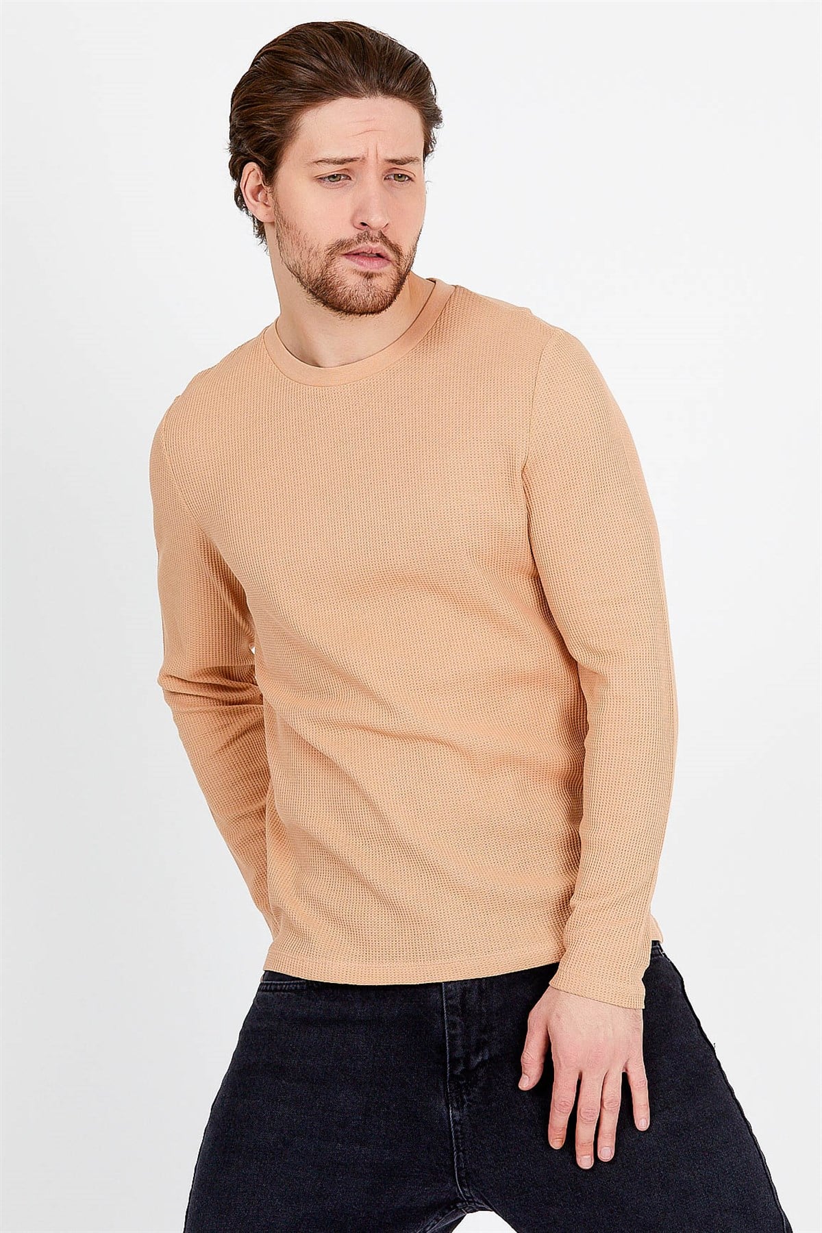 Slim Fit  T-shirt in Beige with Long Sleeves