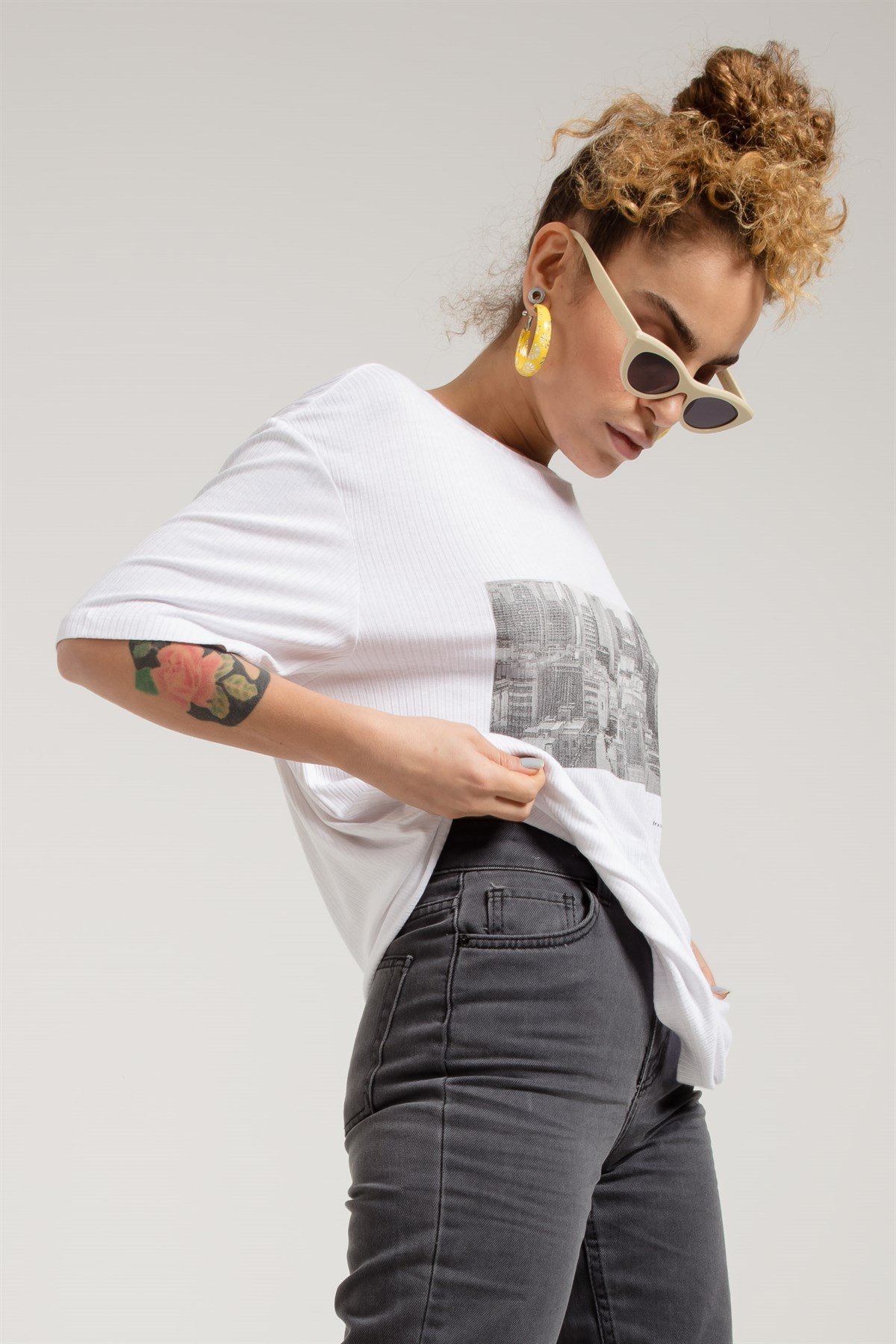 Oversized Basic T-shirt in White with Print