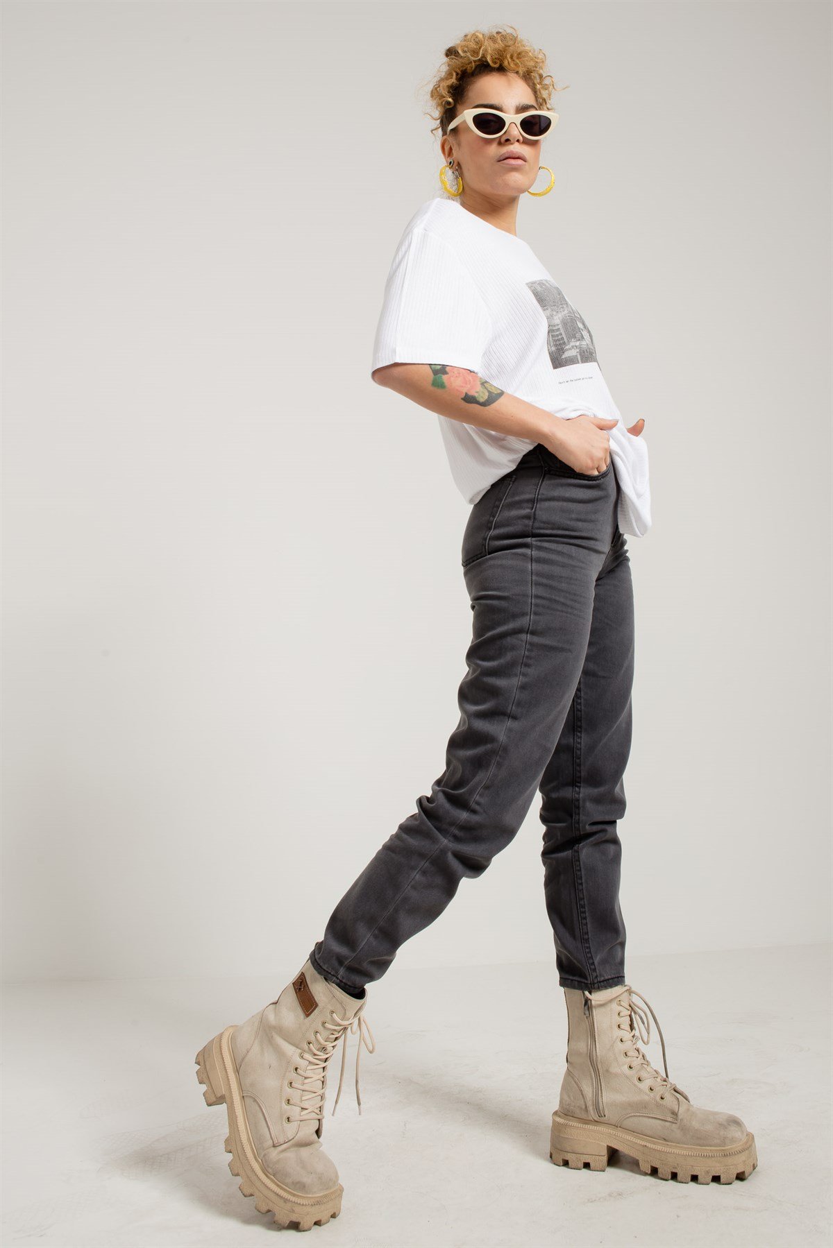 Oversized Basic T-shirt in White with Print