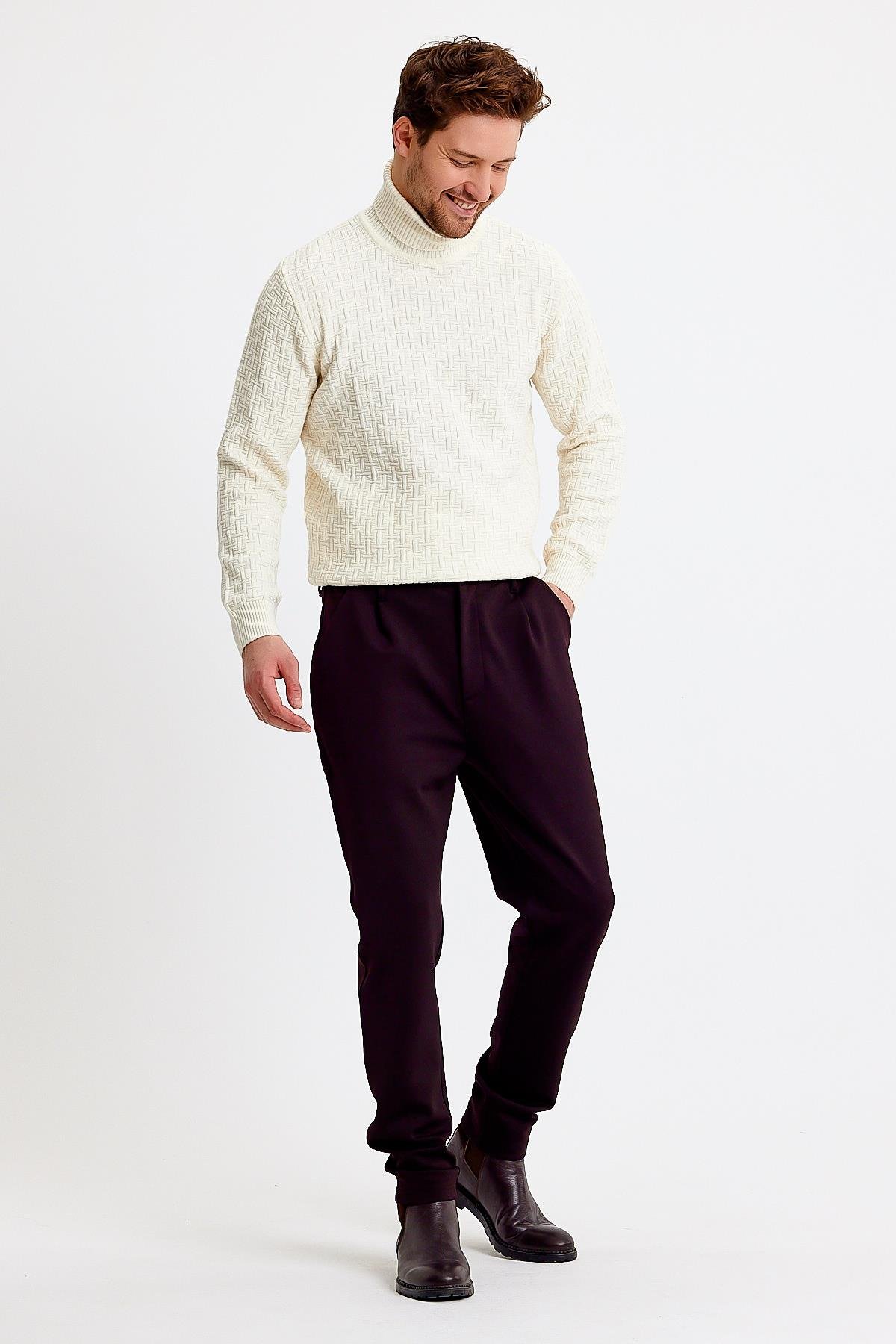 Bordo Yansımalı Rahat Kesim Erkek Pantolon