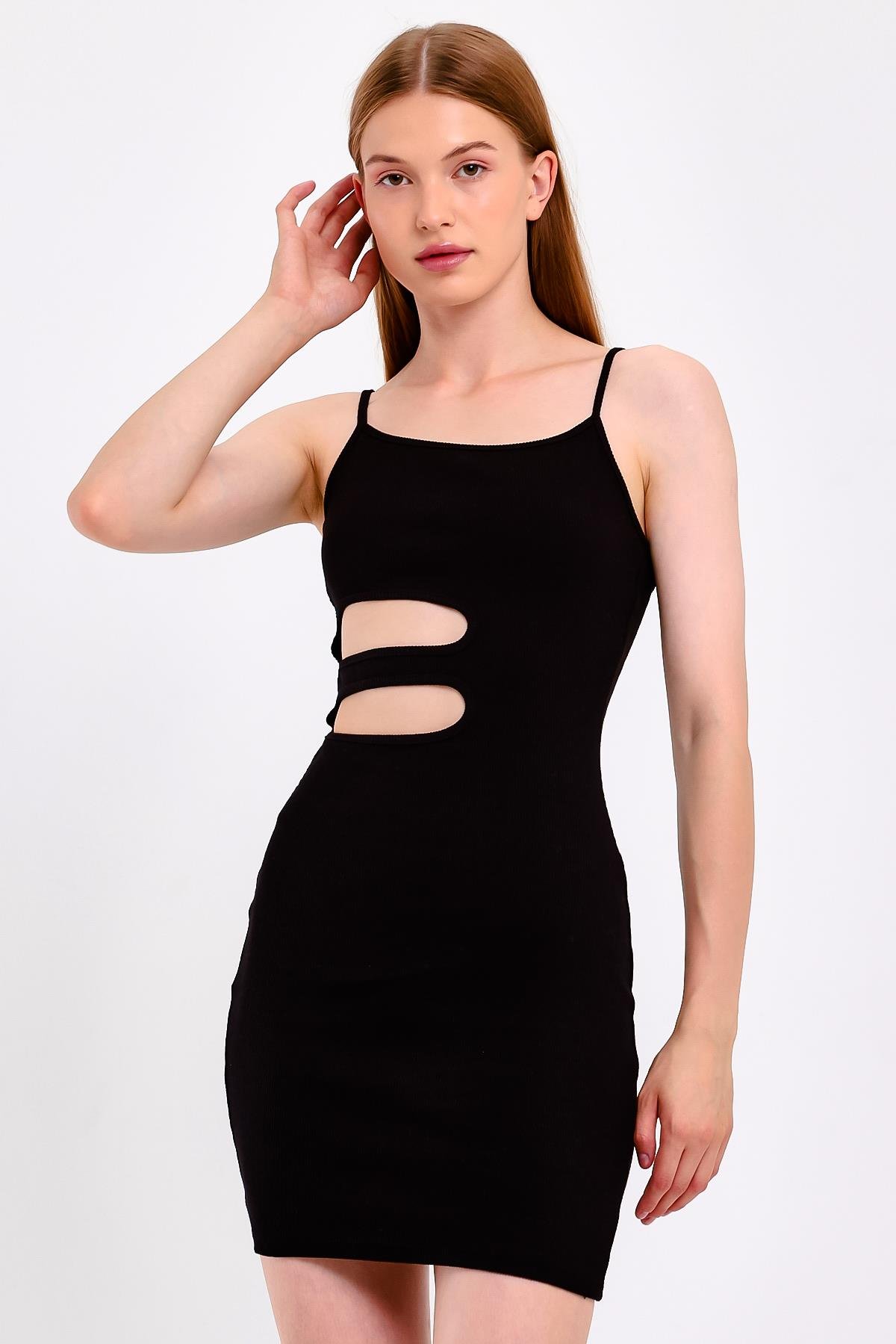 Cut Out Ayarlanabilir Askılı Siyah Örme Elbise