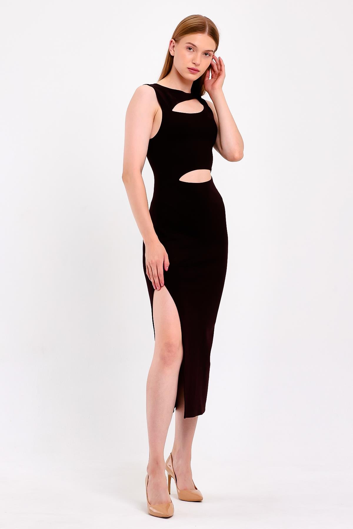 Cut Out Yırtmaçlı Siyah Bodycon Elbise