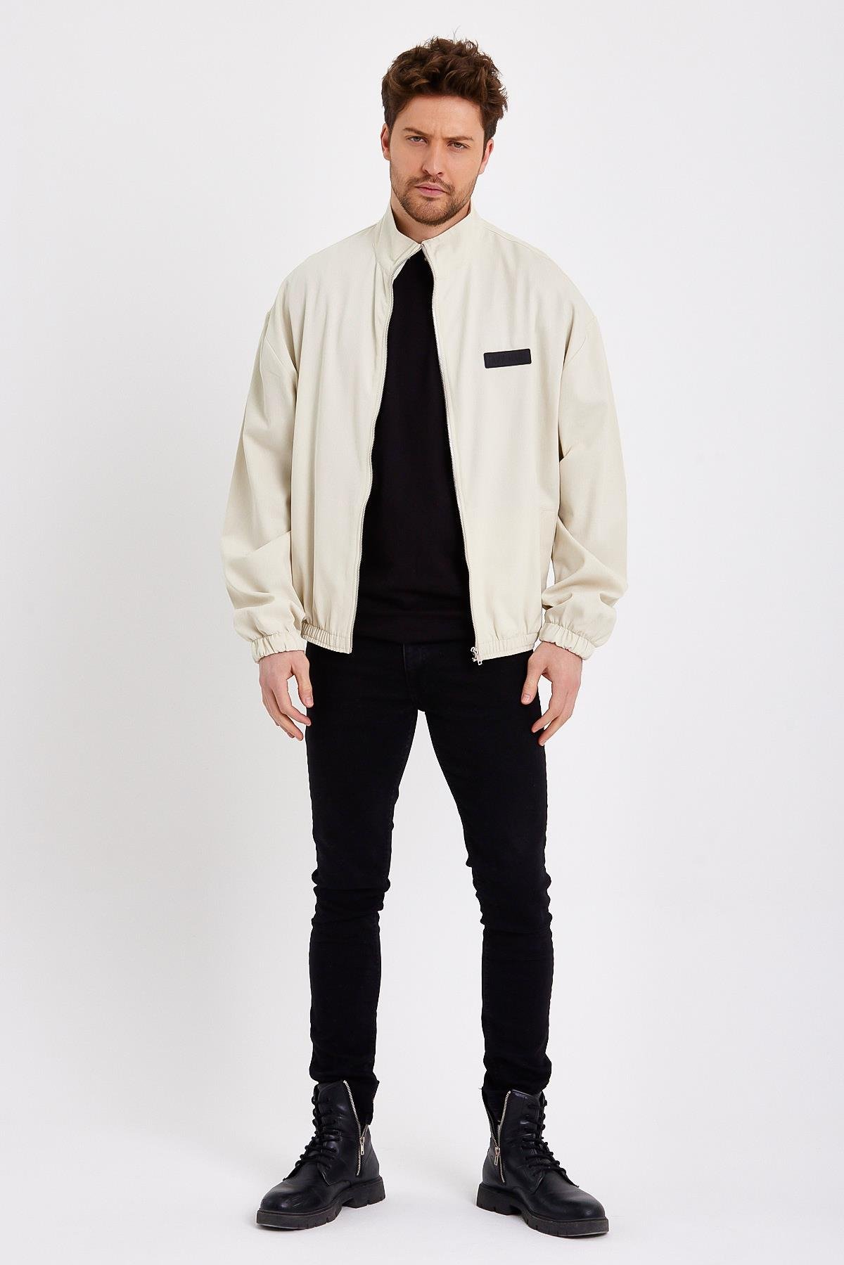 Dik Yaka Fermuarlı Erkek Krem Yağmurluk