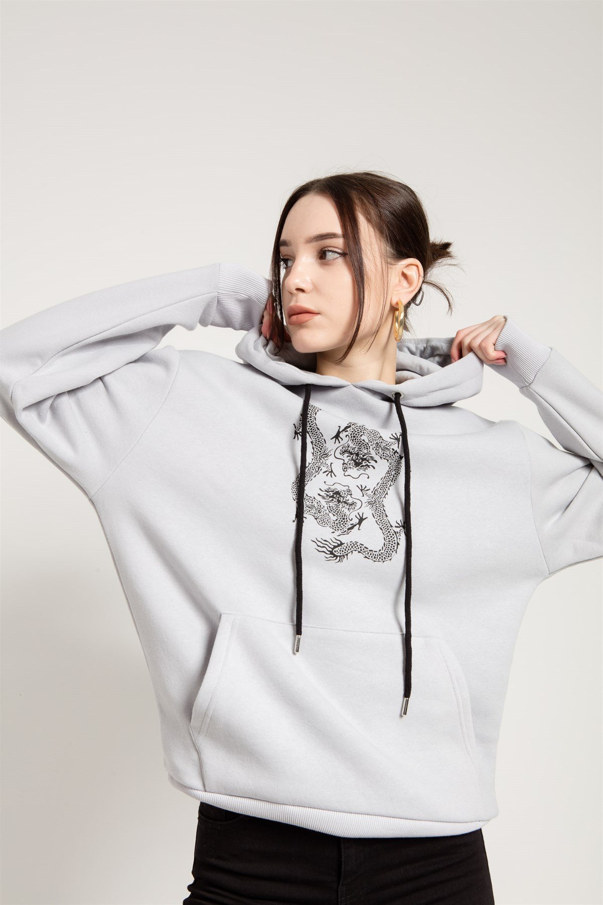 Oversized Sweatshirt in Grey with Dragon Print