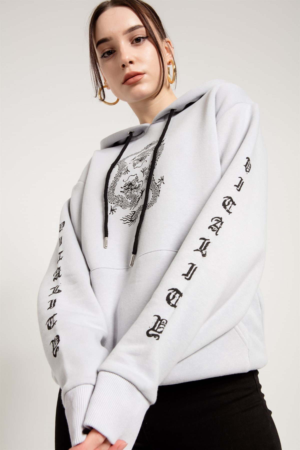 Oversized Sweatshirt in Grey with Dragon Print