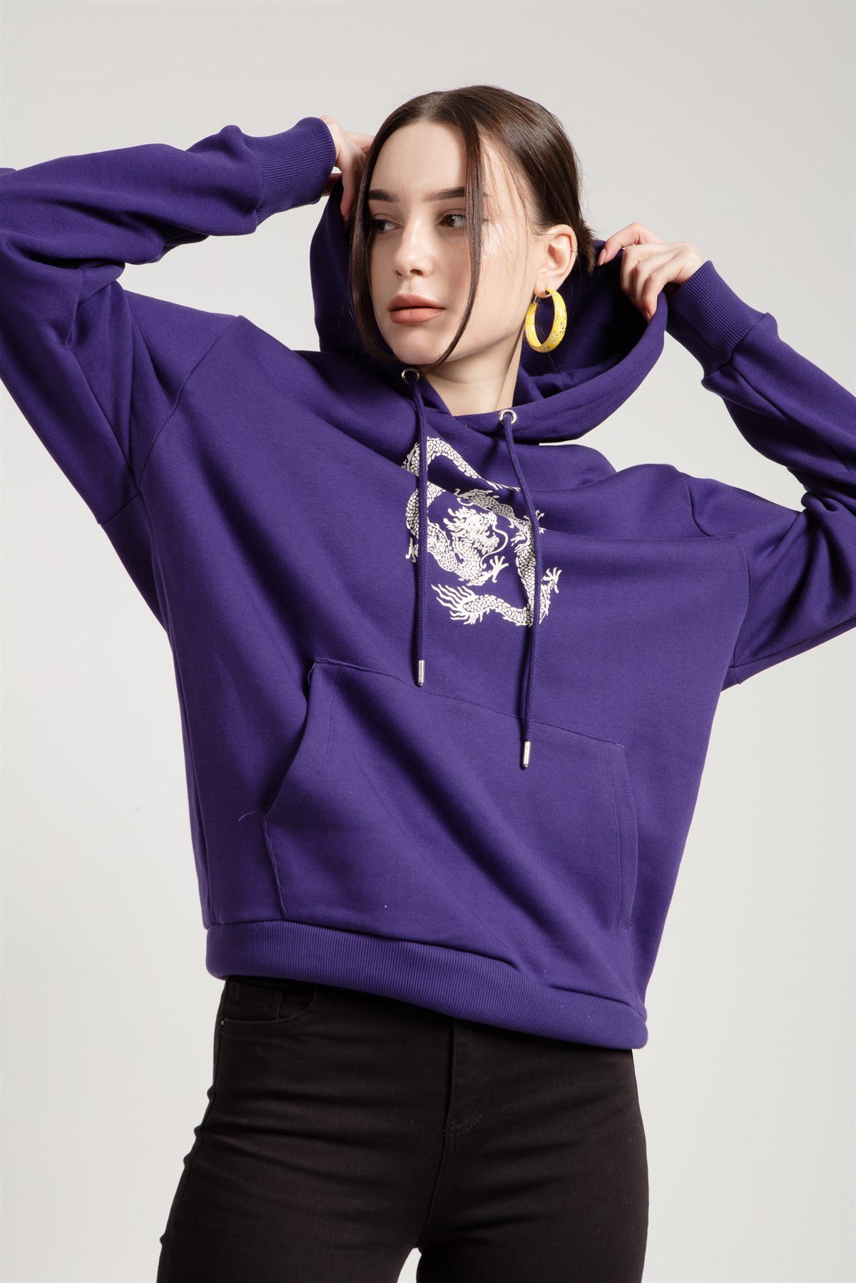 Oversized Sweatshirt in Purple with Dragon Print