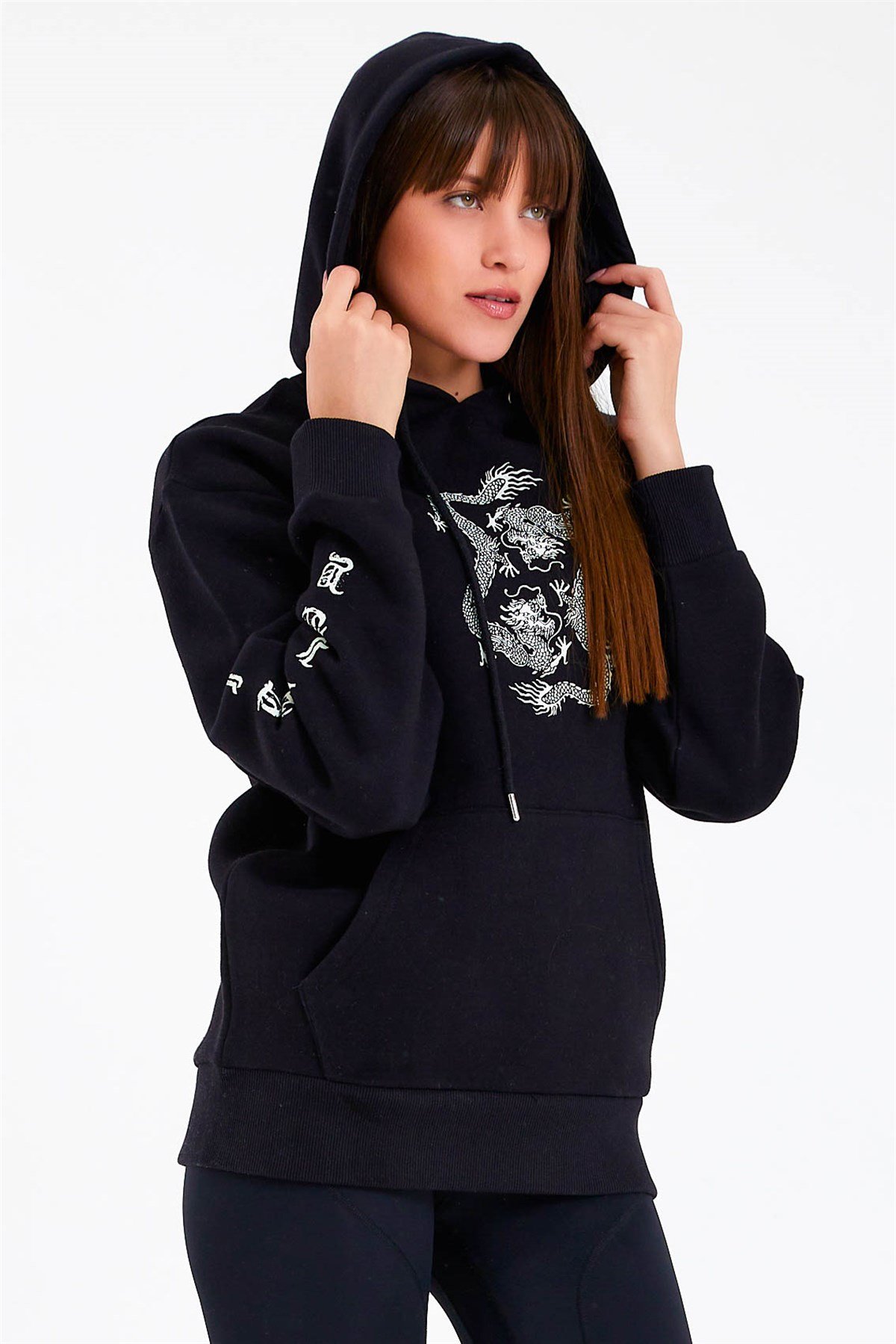 Oversized Sweatshirt in Black with Dragon Print