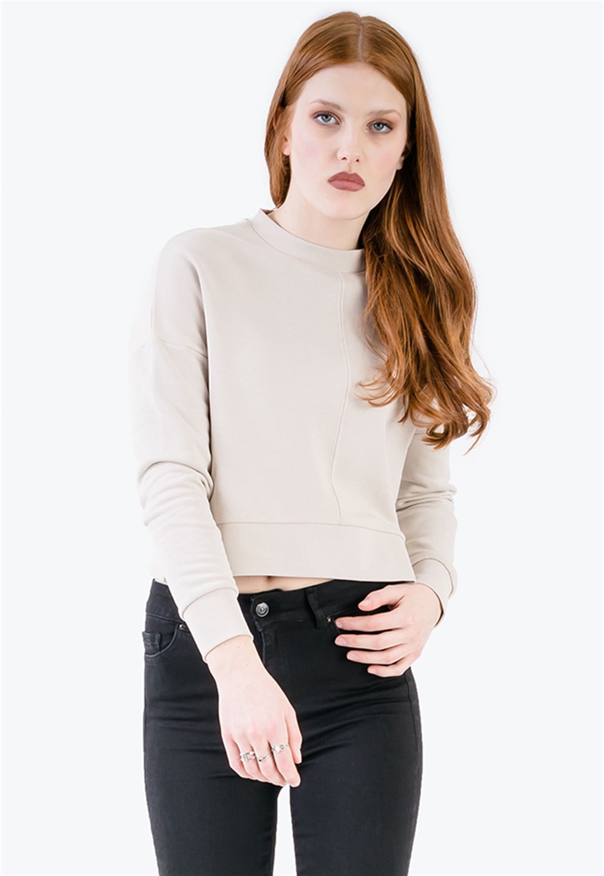 Cropped Sweatshirt in Beige with Side Splits