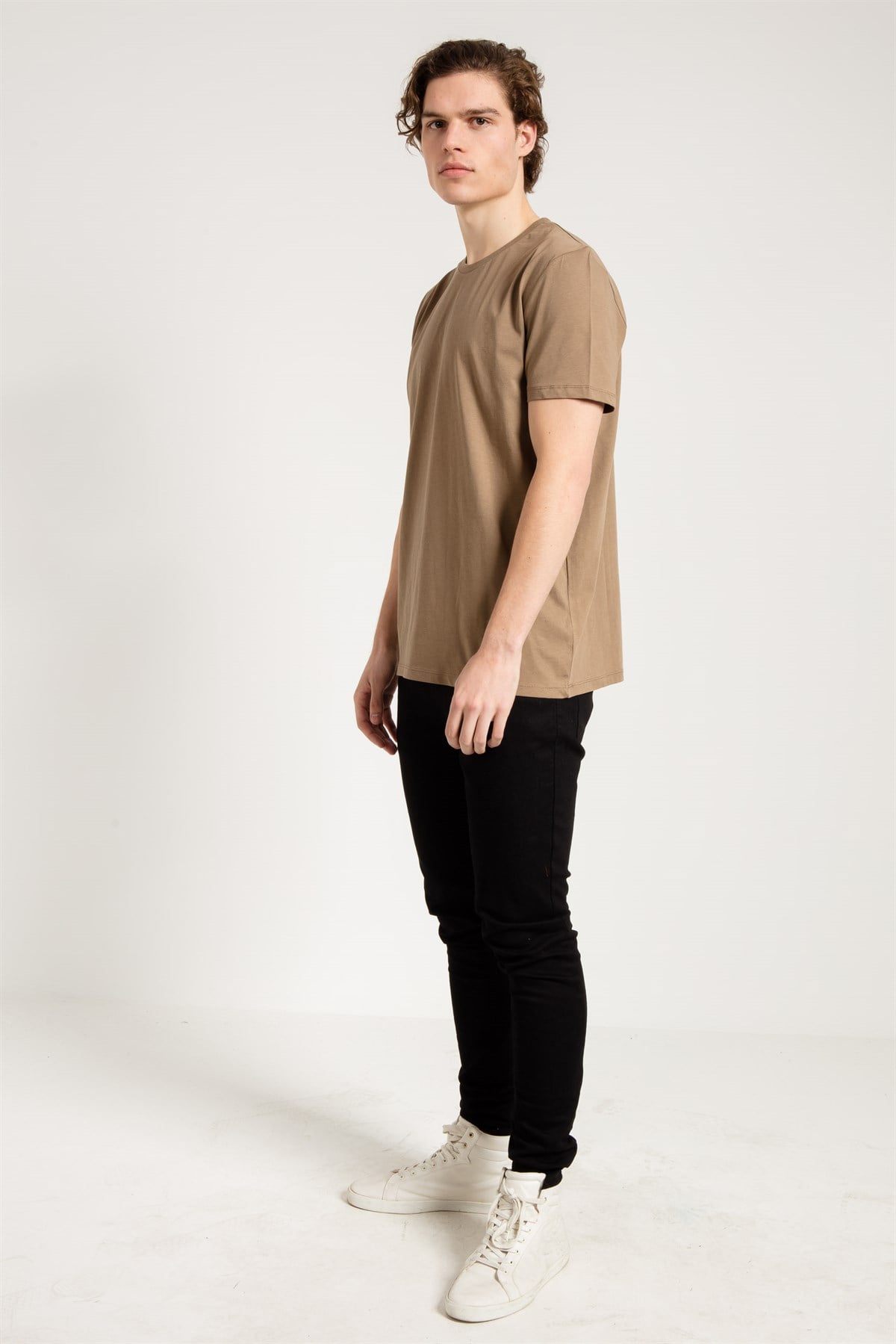 Dragon Print T-shirt in Brown