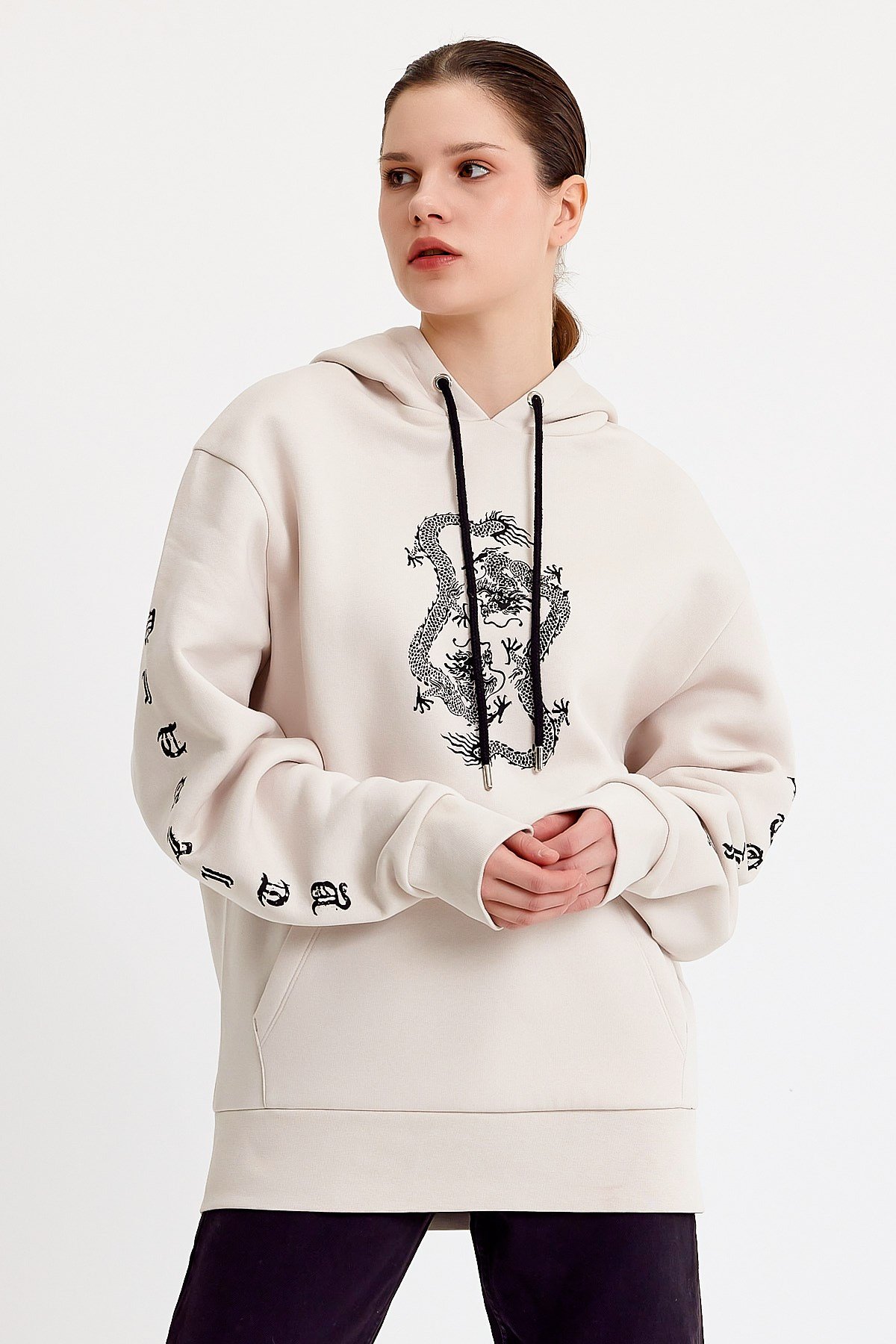 Ejderha Baskılı Krem Oversize Kadın Sweatshirt