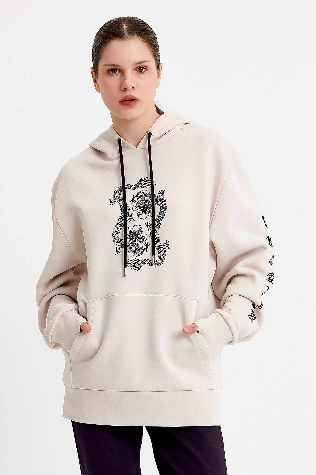 Ejderha Baskılı Krem Oversize Kadın Sweatshirt