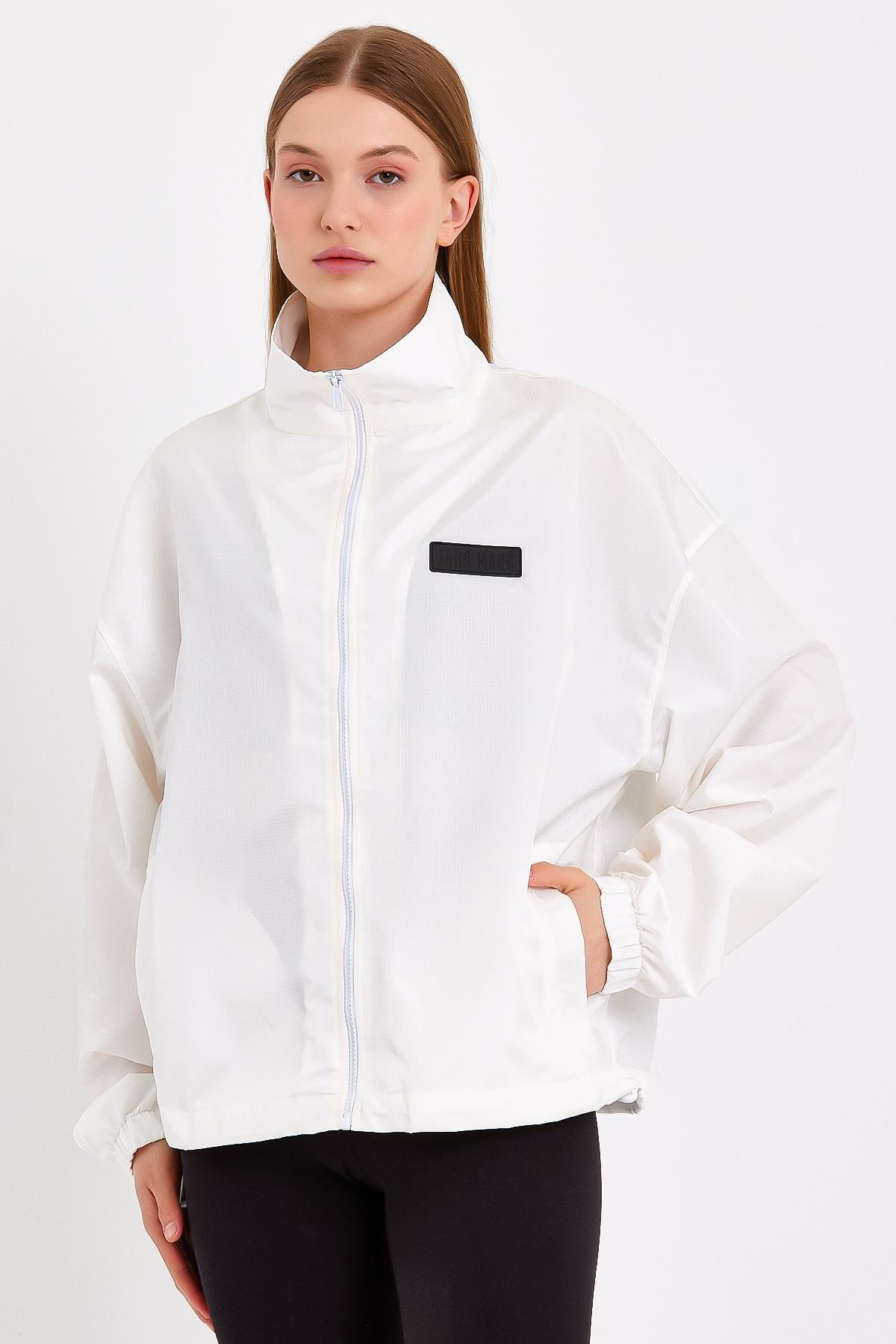 Ekru Beli Ayarlanabilir Lastikli Yağmurluk