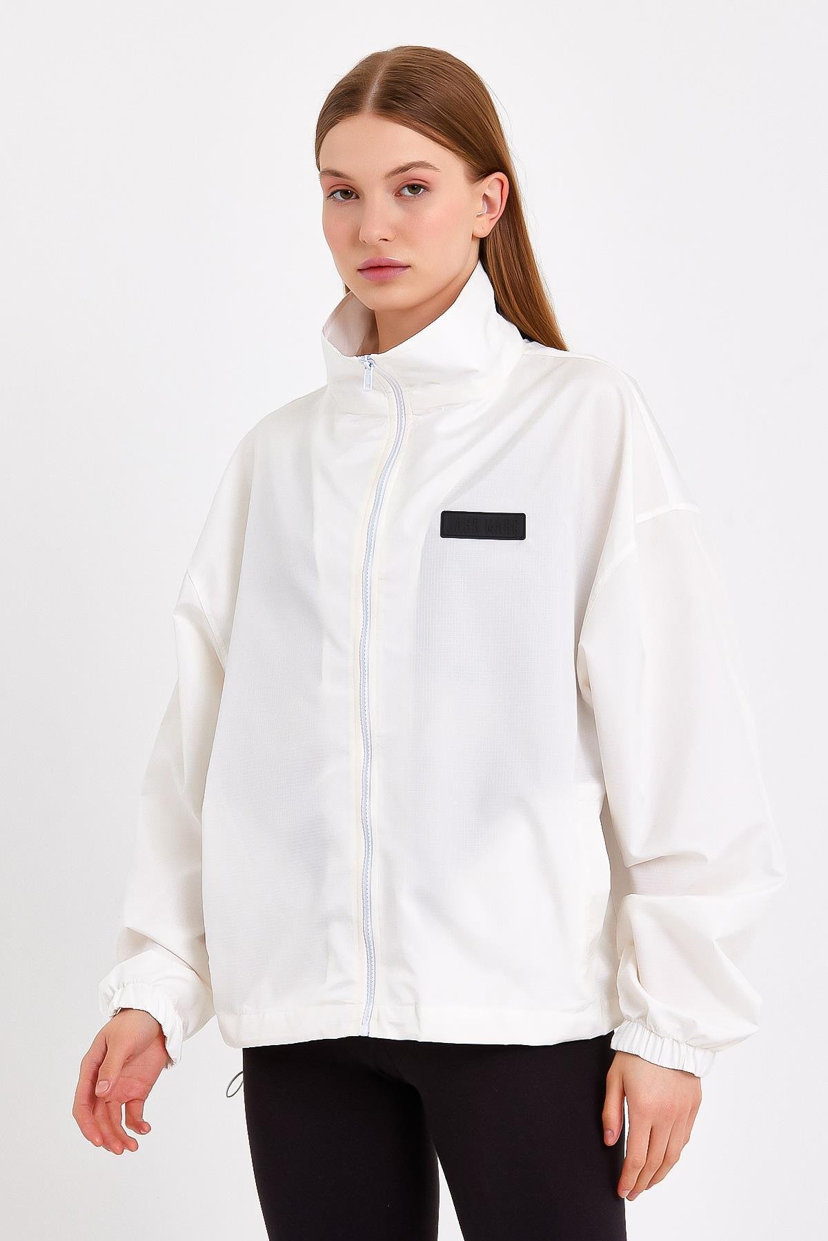 Ekru Beli Ayarlanabilir Lastikli Yağmurluk