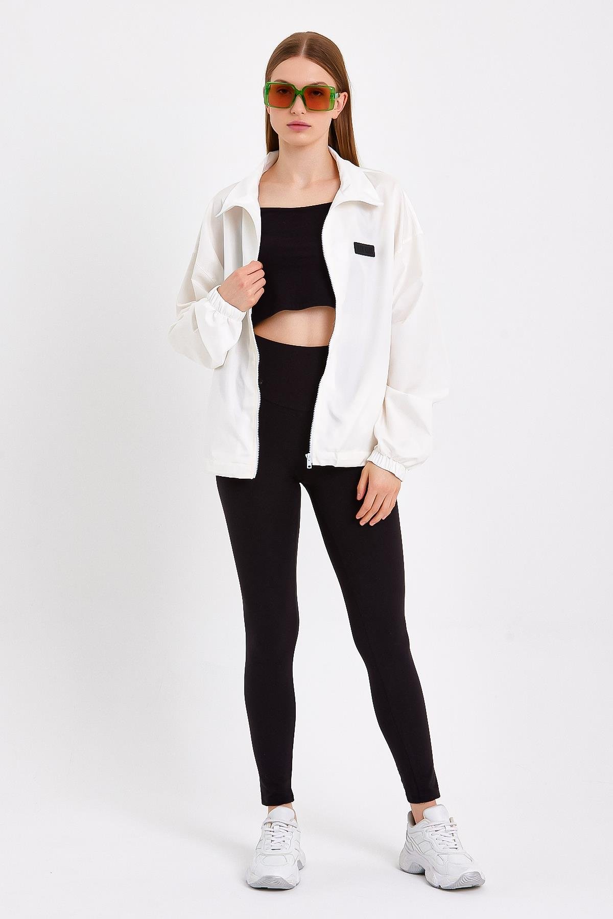 Ekru Beli Ayarlanabilir Lastikli Yağmurluk