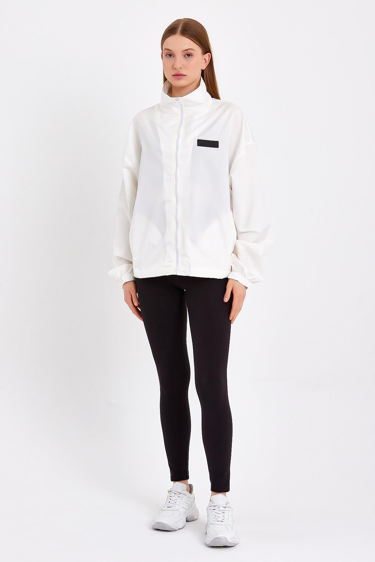 Ekru Beli Ayarlanabilir Lastikli Yağmurluk