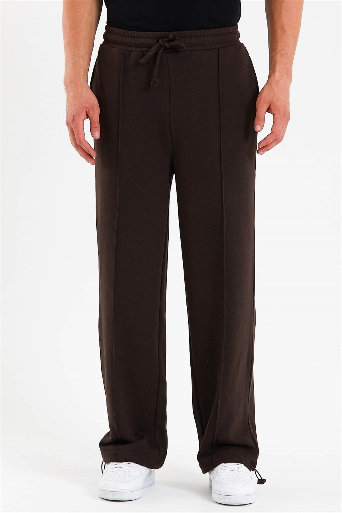 Extreme Oversized Jogger in Brown
