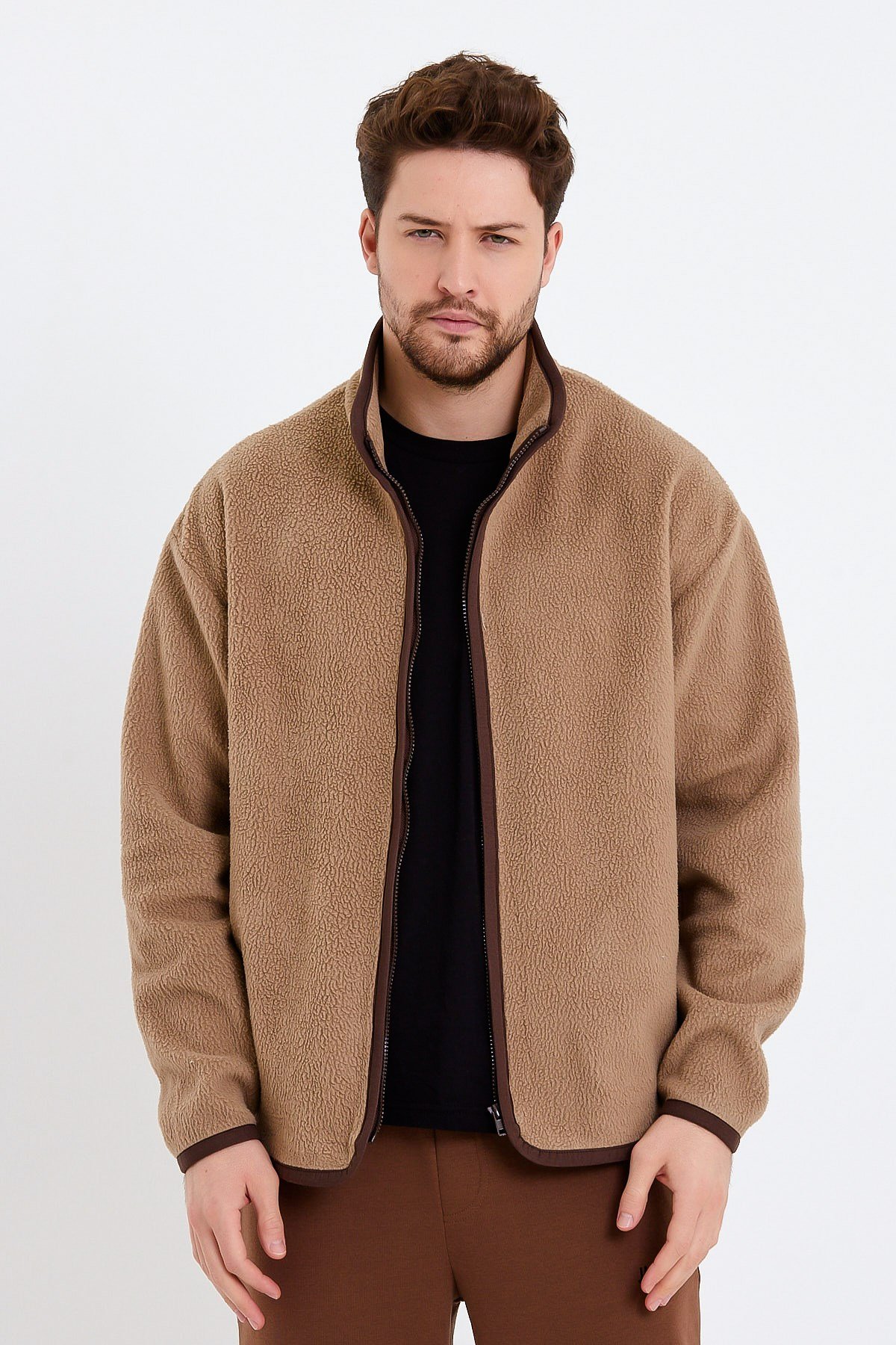 Fermuarlı Dik Yakalı Bej Erkek Polar Ceket