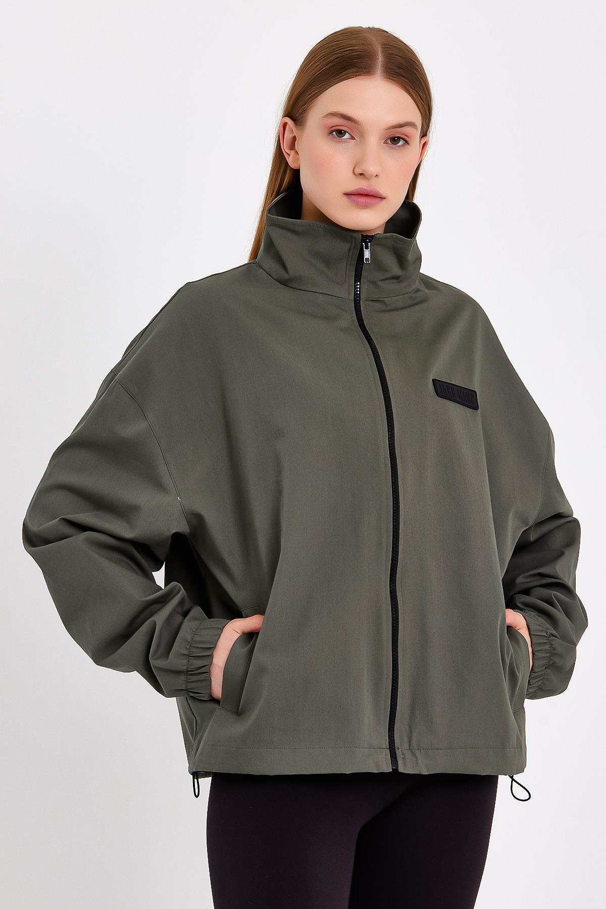 Fermuarlı Haki Kadın Yağmurluk