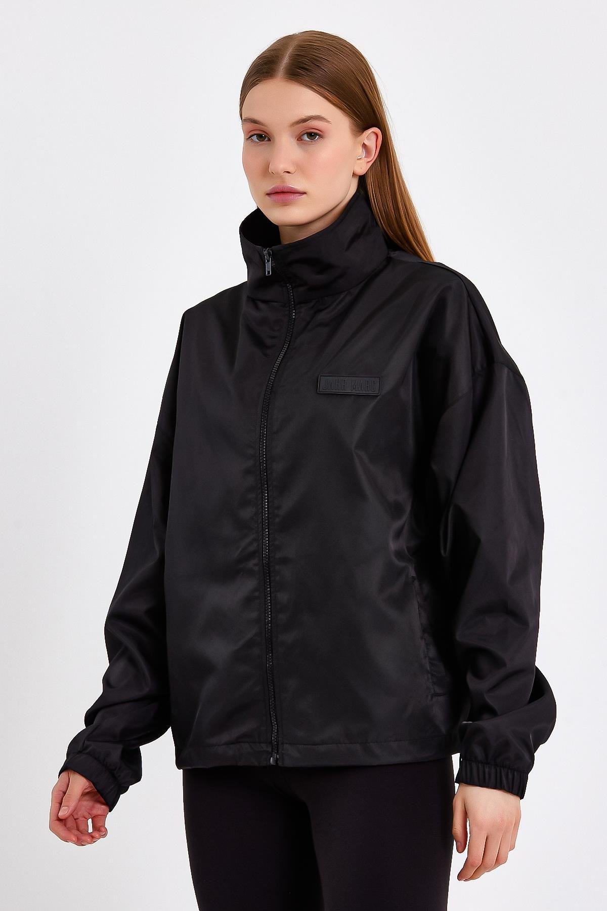Fermuarlı Siyah Kadın Yağmurluk