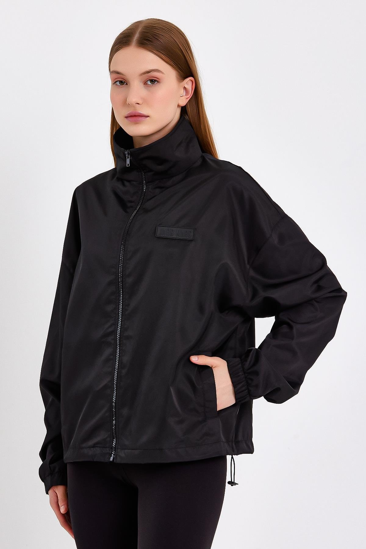 Fermuarlı Siyah Kadın Yağmurluk