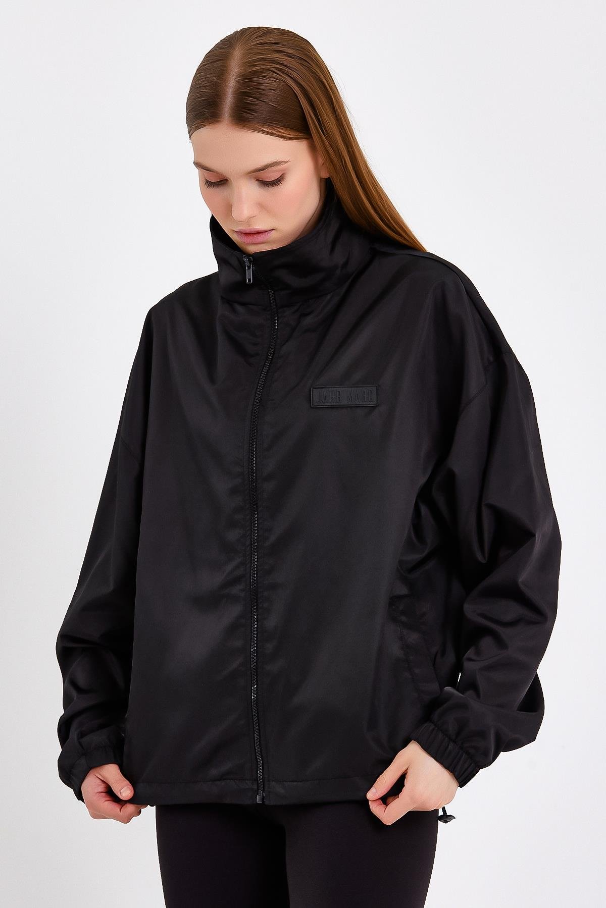 Fermuarlı Siyah Kadın Yağmurluk